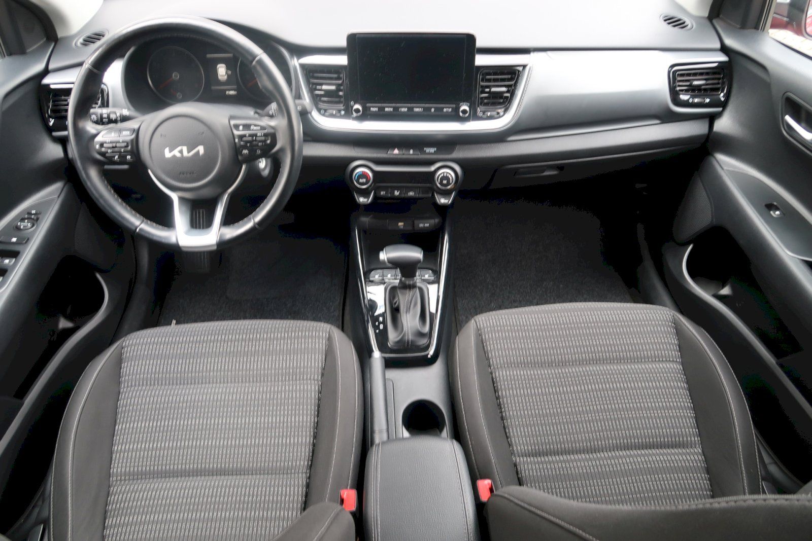 Kia Stonic, Stonic Exclusive 1,0 T-GDI DCT - fotka 5