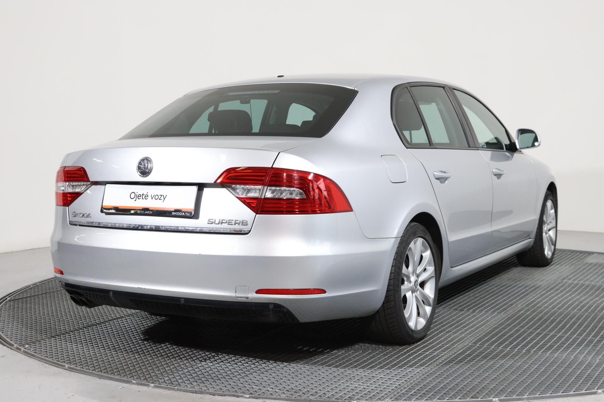 Škoda Superb, ACTIVE PLUS 2,0 TDI 4x4 103kW - fotka 2