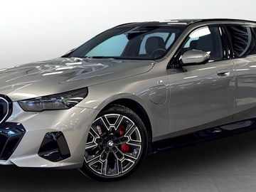 550e AWD Touring MSport