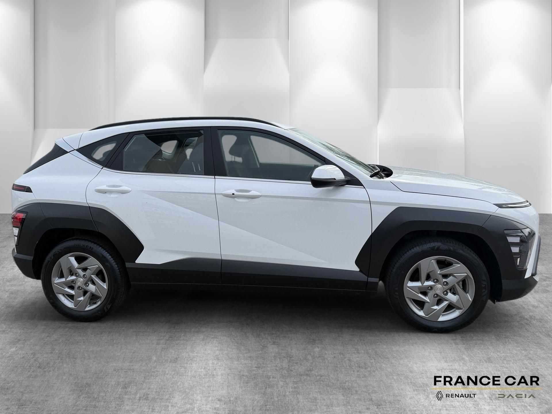 Hyundai Kona, 1,6 T-GDi 102 kW SMART DCT - fotka 4