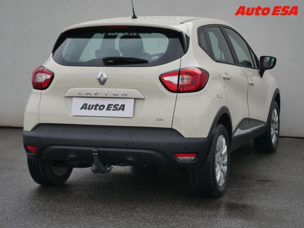 Renault Captur, 0.9TCe,ČR,autoAC,temp - fotka 4