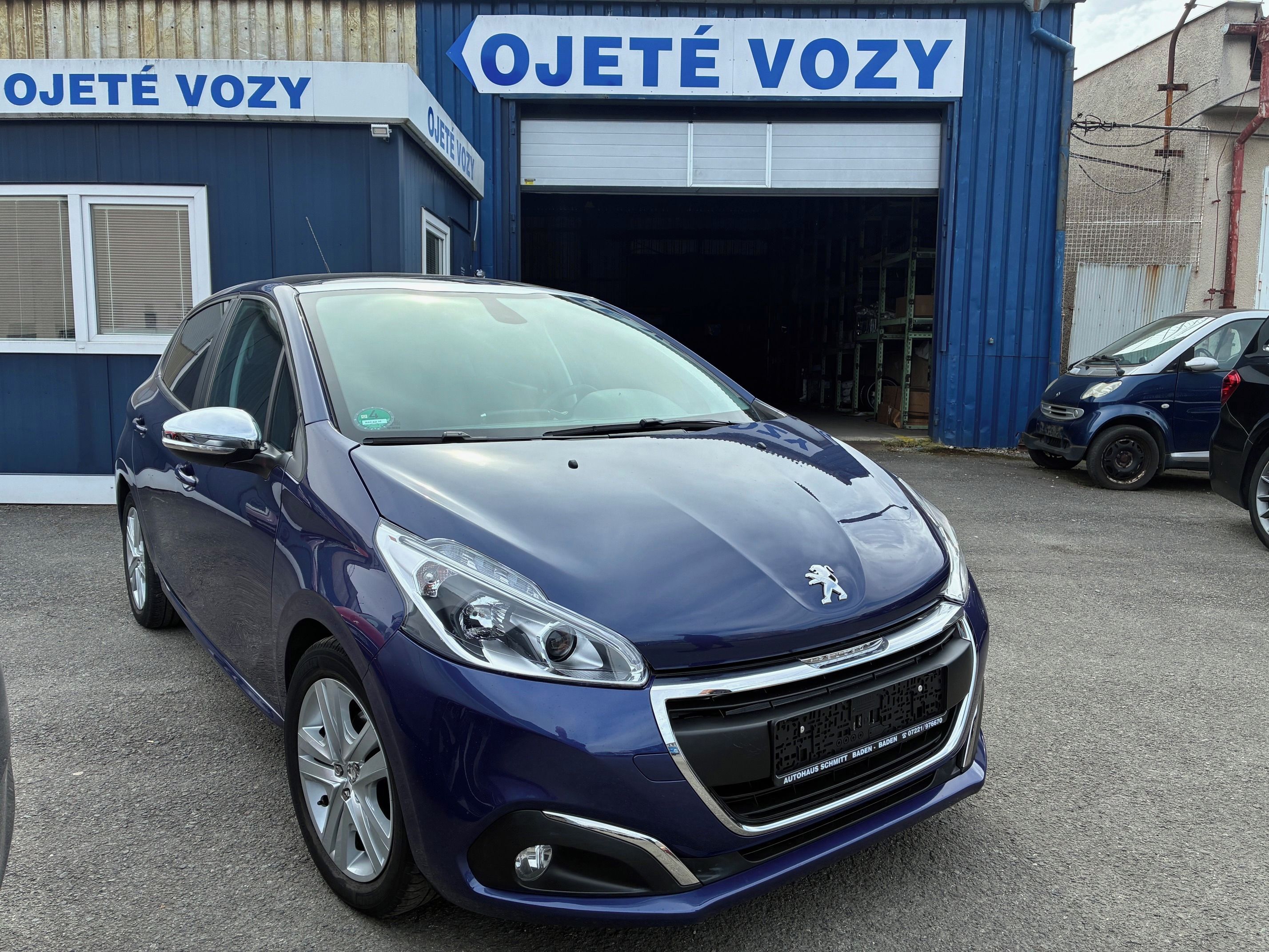 Peugeot 208, 1,2 PureTech STYLE Panorama - fotka 2