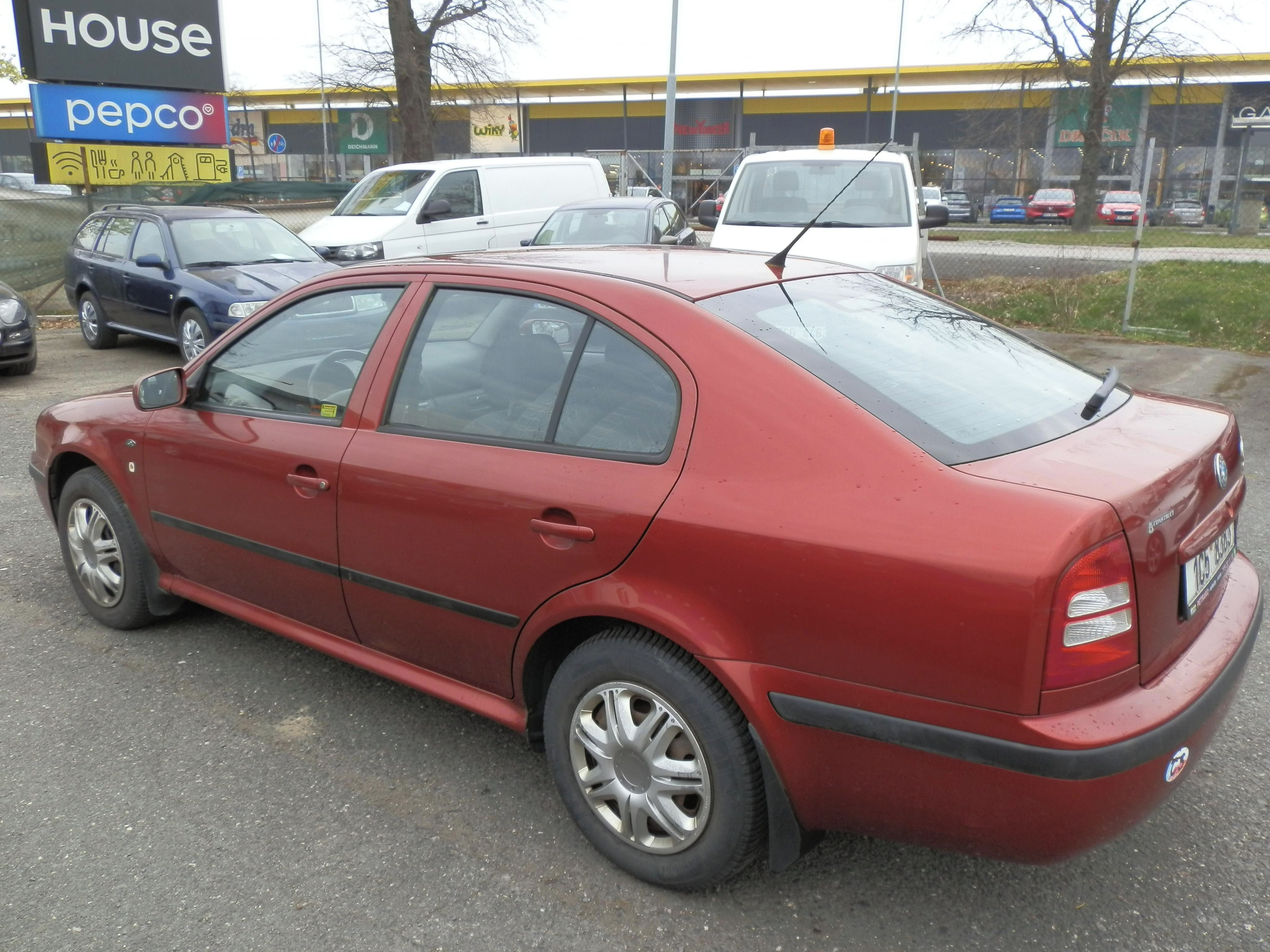 Škoda Octavia, 1,6 MPi - fotka 2