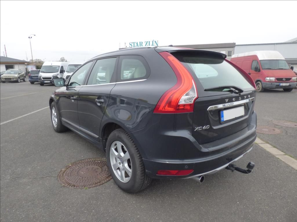Volvo XC60, 2,0 D3  Summum - fotka 6
