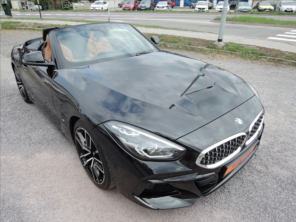 BMW Z4, 3,0 i Sdrive MPacket HarmanLED