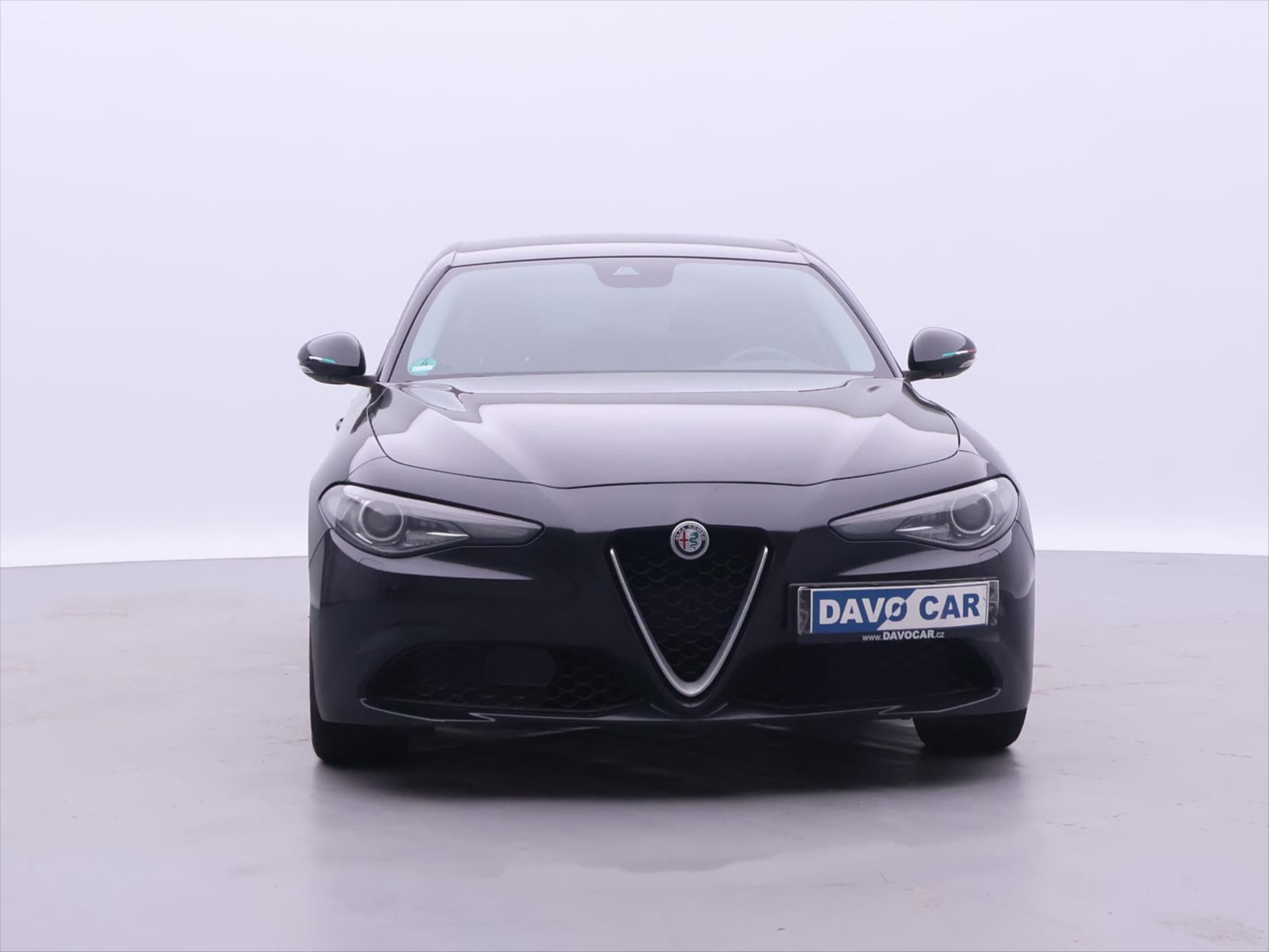 Alfa Romeo Giulia, 2,1 JTD 110kW Aut. Navi Xenon - fotka 2