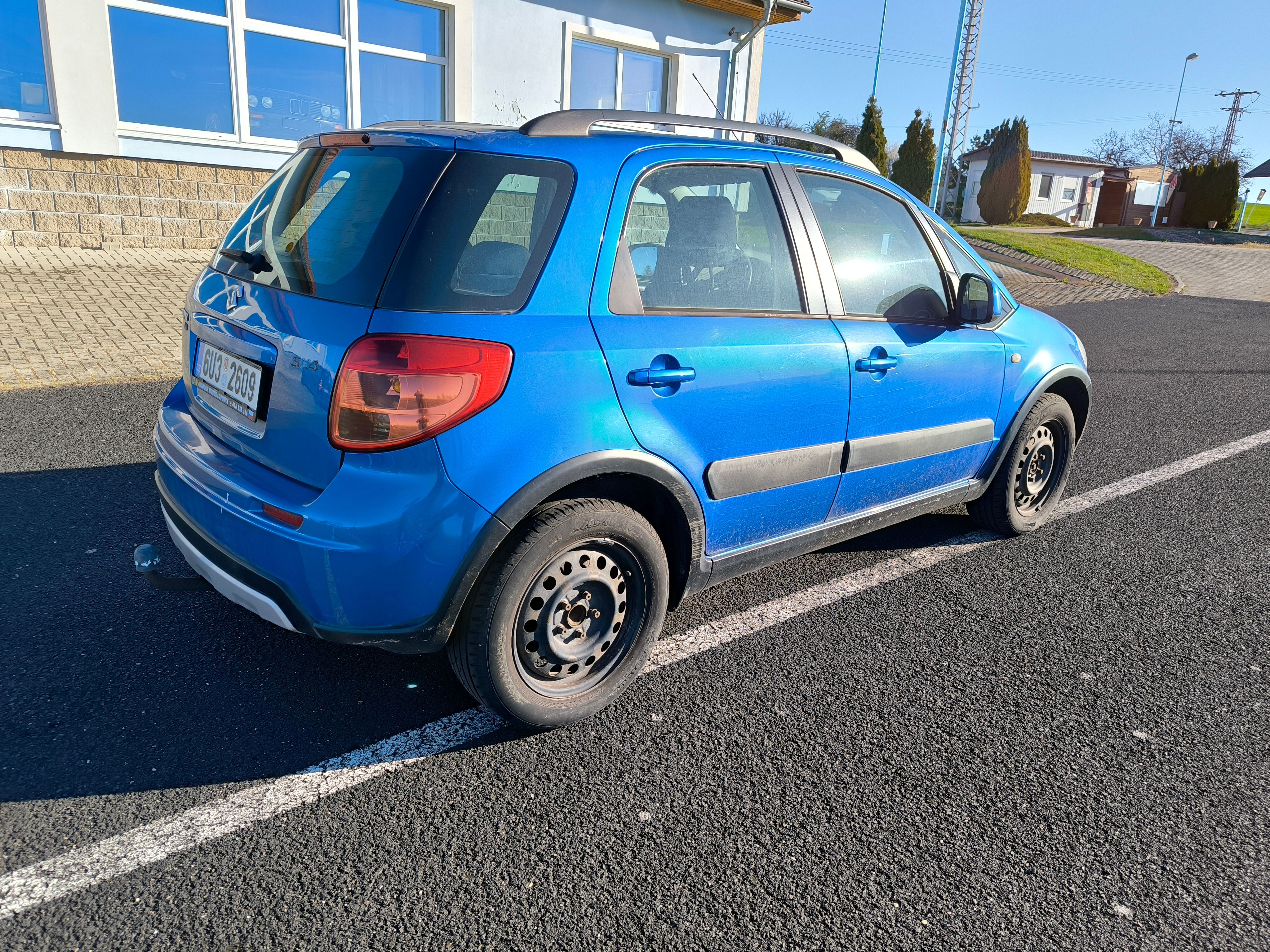 Suzuki SX4, 1,5i - fotka 3