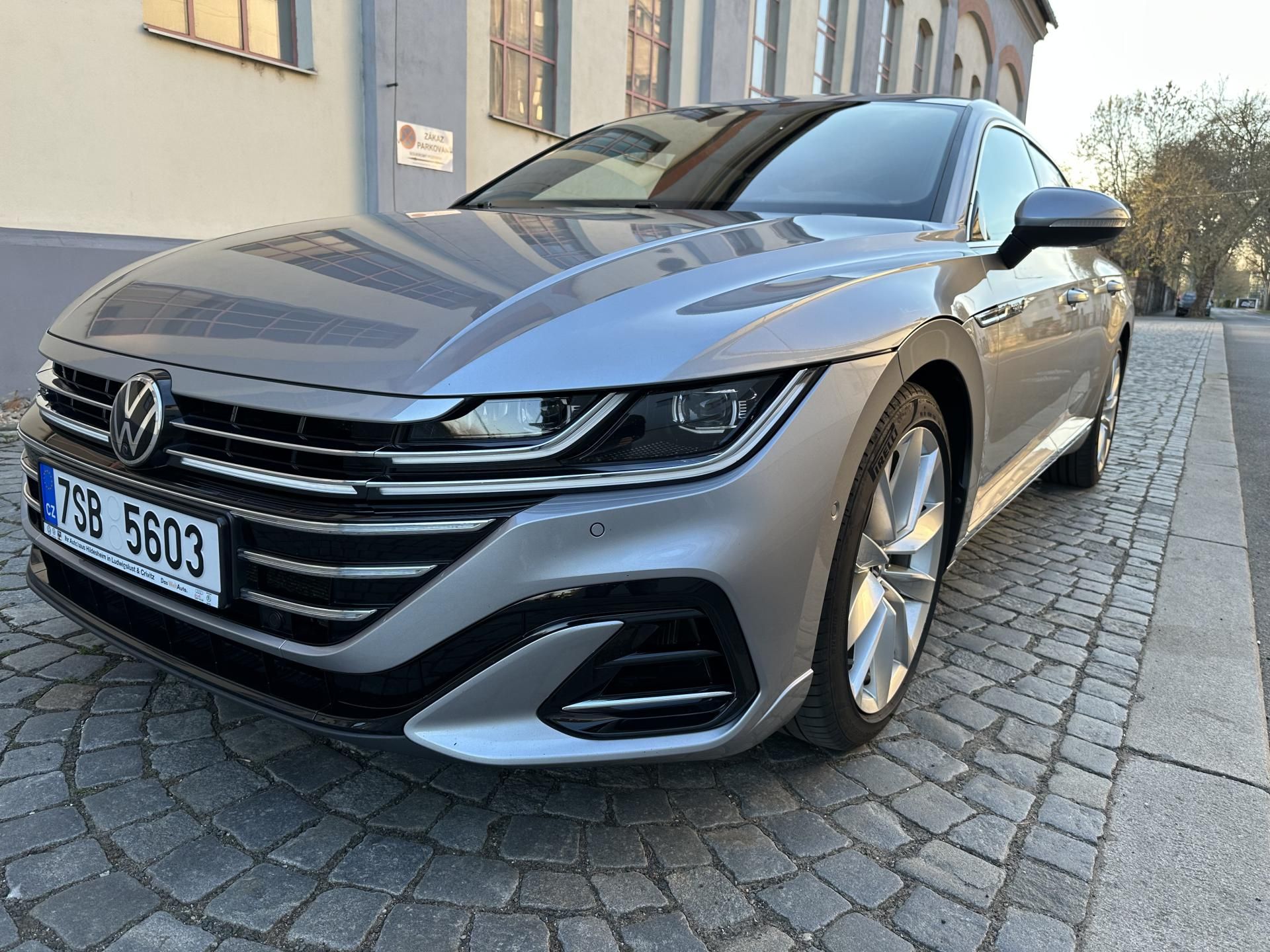 Volkswagen Arteon, 2,0 TSI 206 KW R Line
