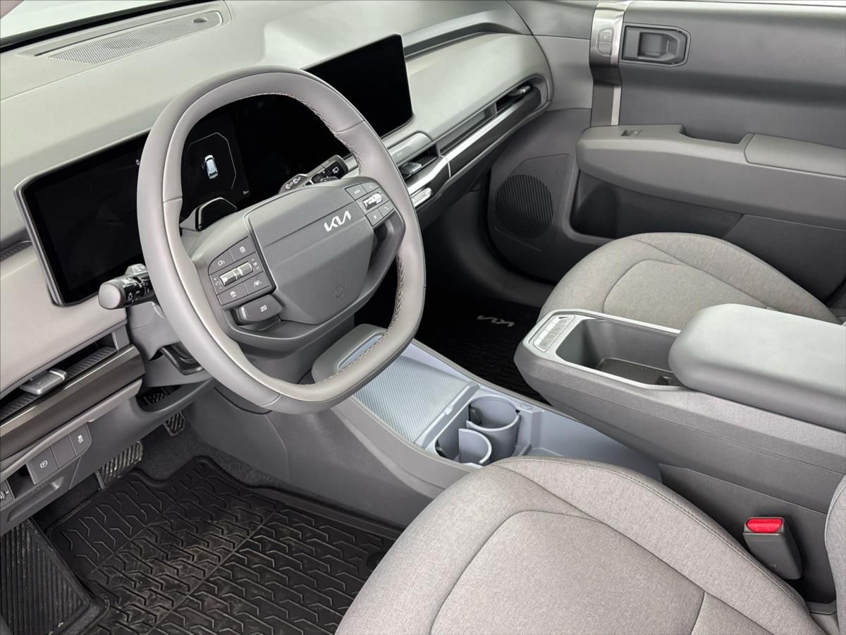 Kia EV3, AIR 81,4 kWh,150 kW - fotka 6