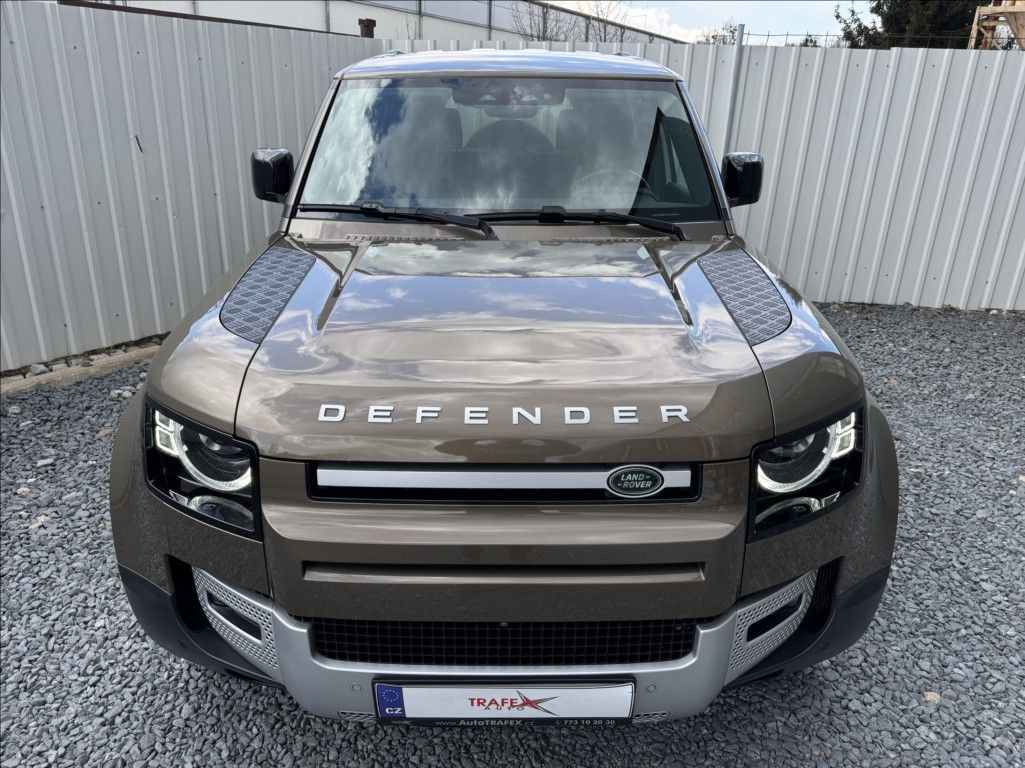 Land Rover Defender, 3,0 110 D300 DPH 1.maj původČR - fotka 6