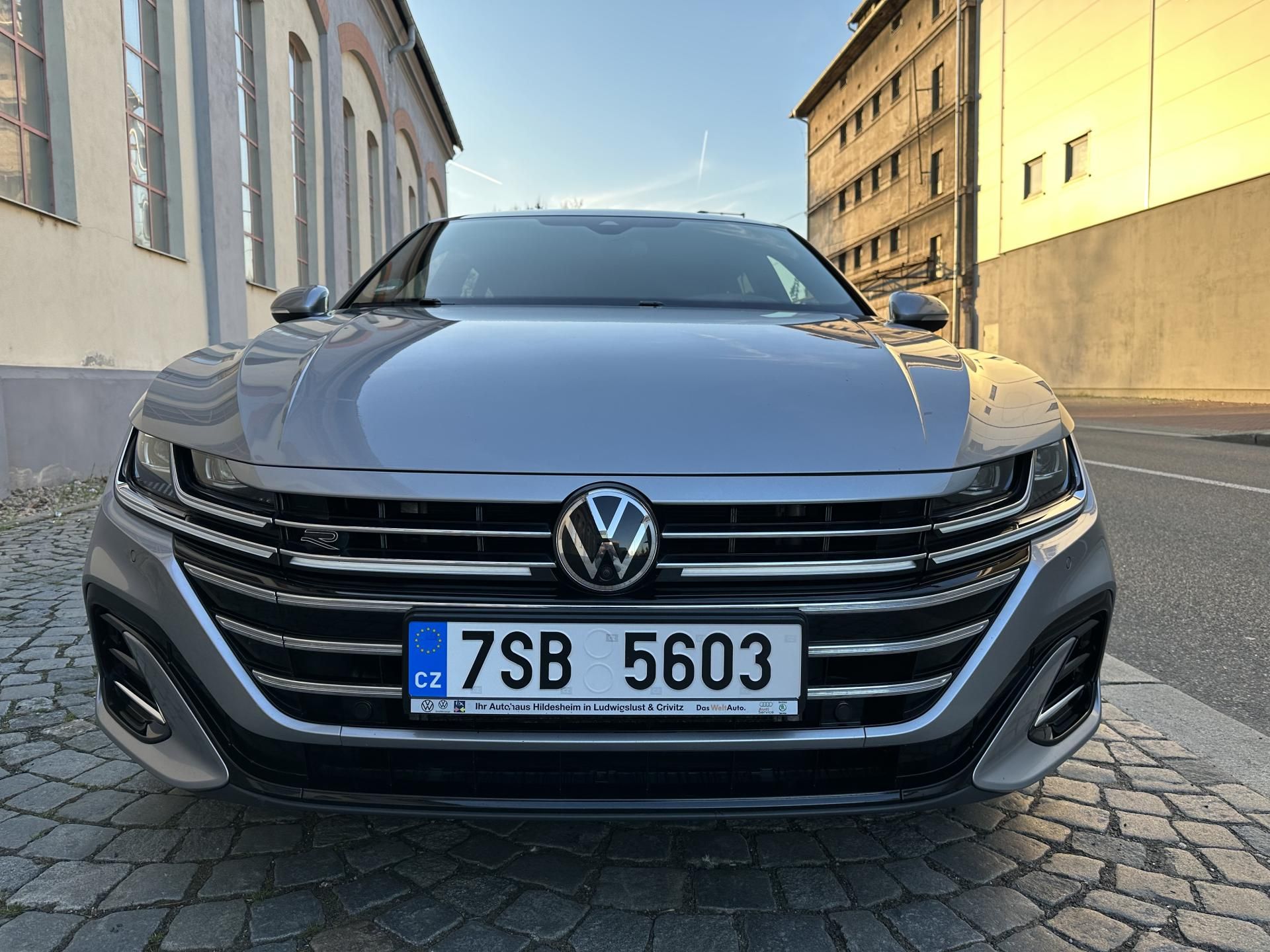 Volkswagen Arteon, 2,0 TSI 206 KW R Line - fotka 6