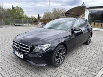2,0 220d,4Matic,Avangarde,ČR
