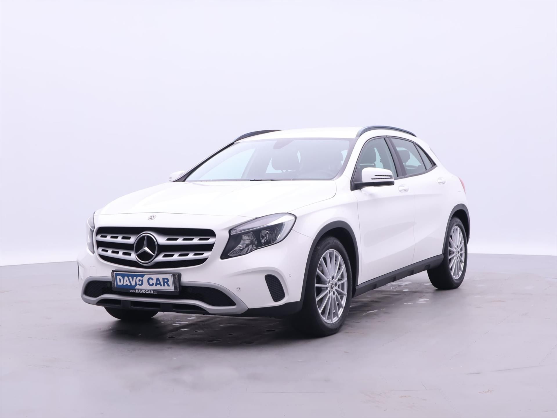Mercedes-Benz GLA, 2,1 D 100kW Automat - fotka 3