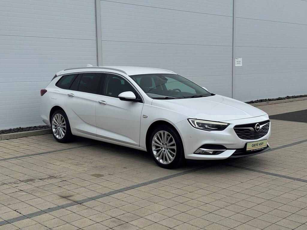 Opel Insignia, Sport Tourer 2.0 CDTi 154 kW - fotka 3