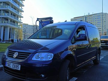 VW Caddy Maxi,7 míst.DSG 1.9TD