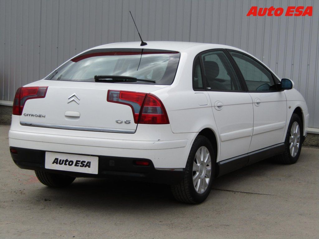 Citroën C5, 2.0i,1.maj,ČR - fotka 4