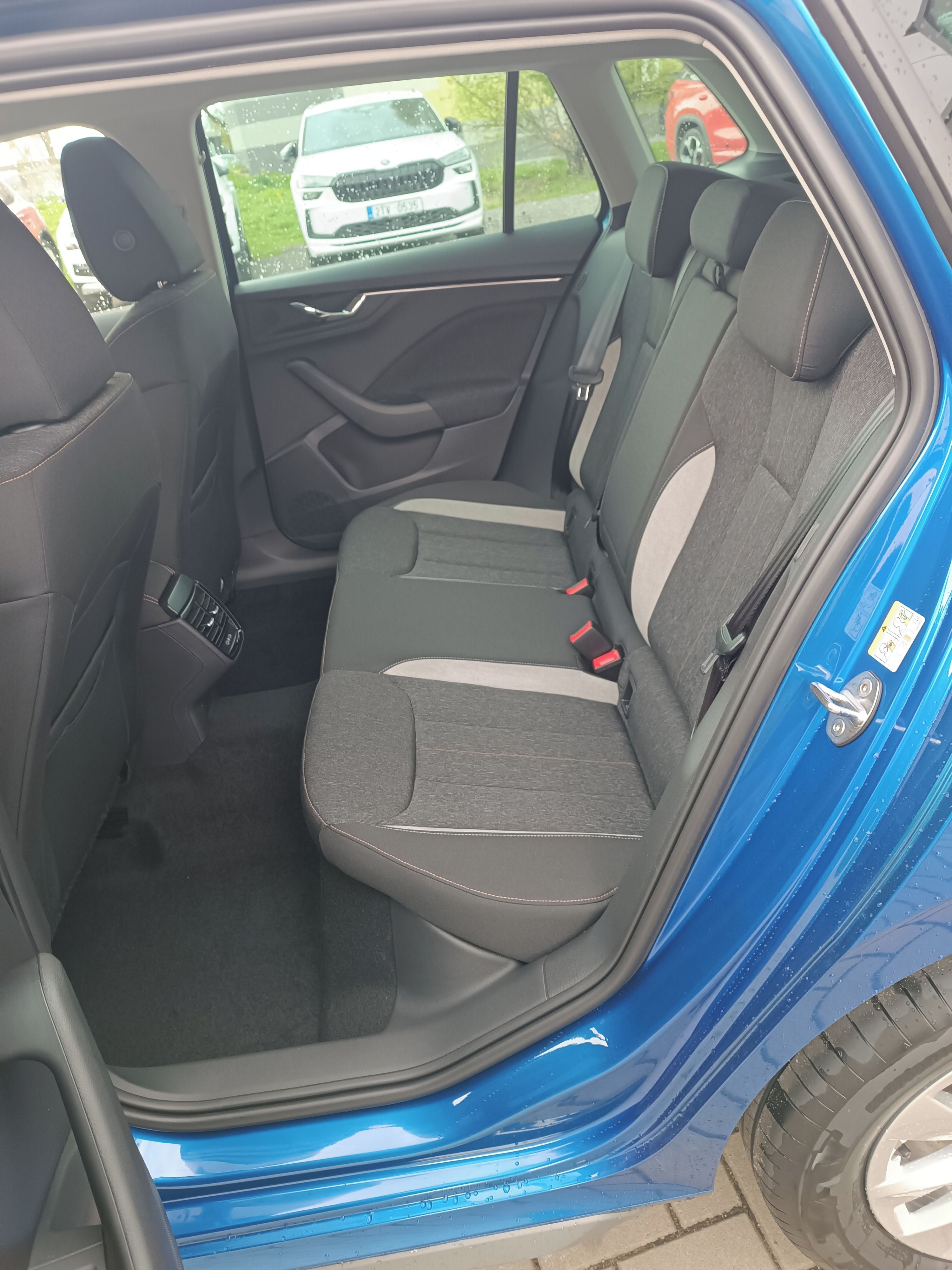 Škoda Kamiq, Top Select. 1,5 TSI 110kw 6man - fotka 6