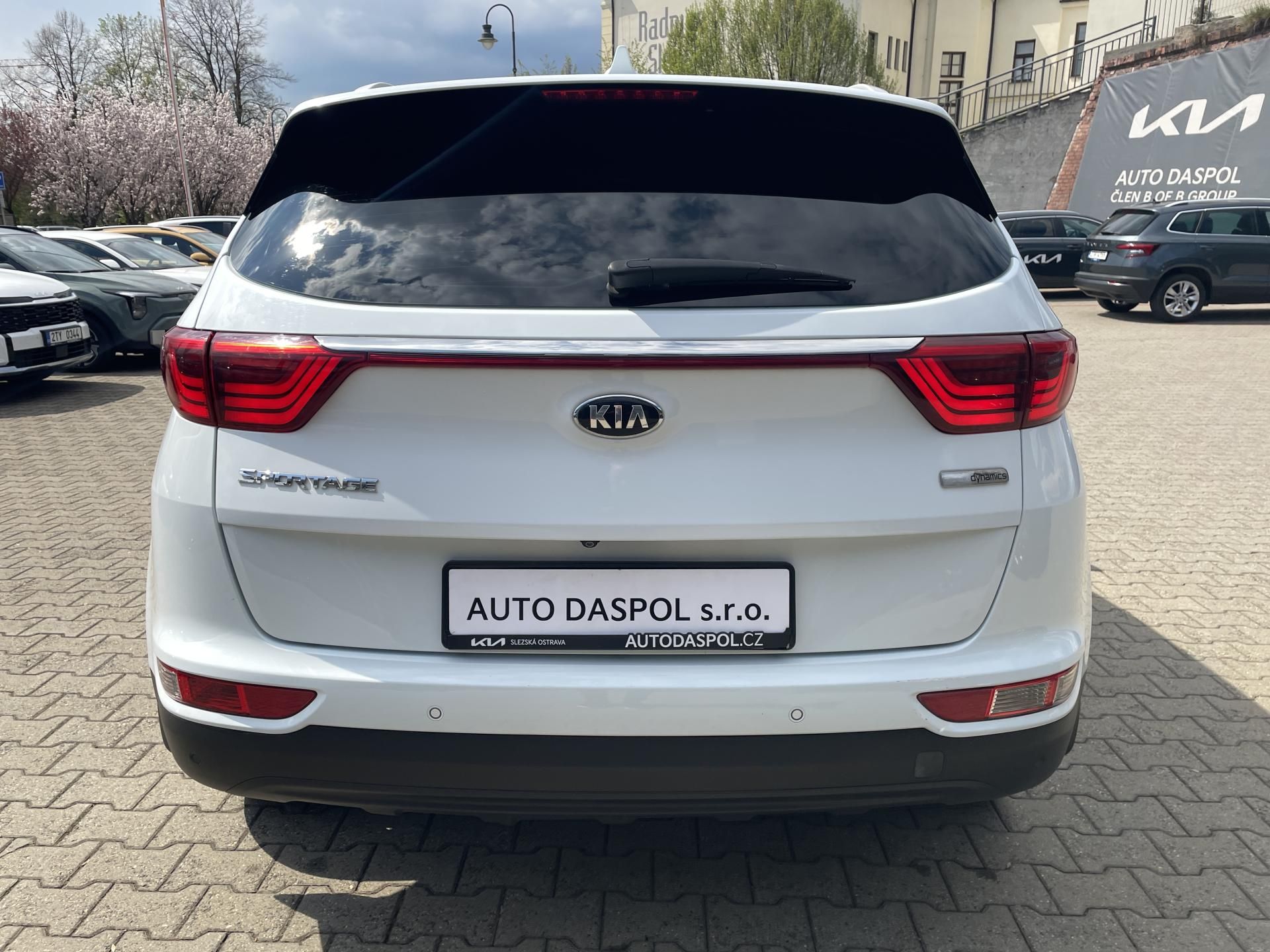 Kia Sportage, 1,7CRDi 7DCT ECO Dynamic - fotka 4