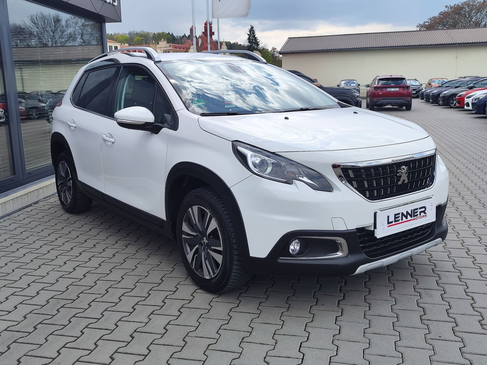 Peugeot 2008, 1.2 Puretech/81kW Allure AT - fotka 3