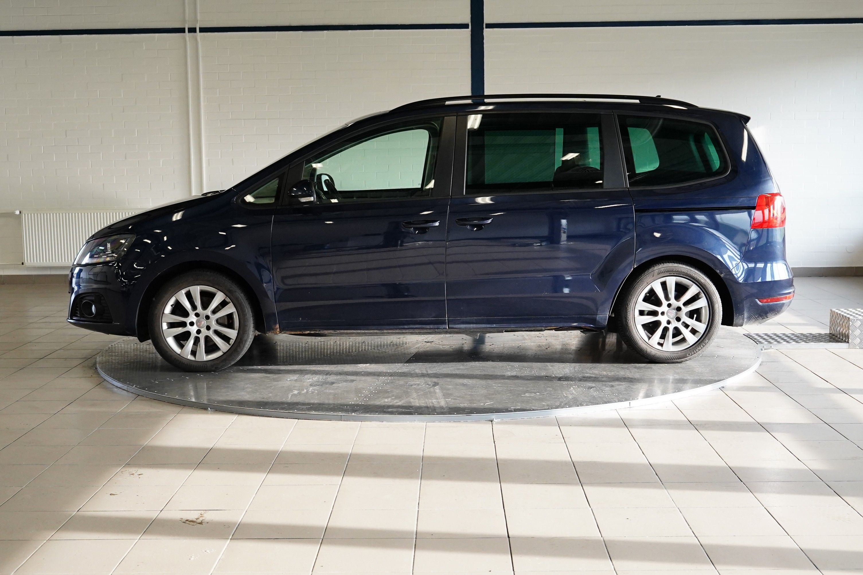 Seat Alhambra, 2.0 TDI 103 kw Allrad Style - fotka 3
