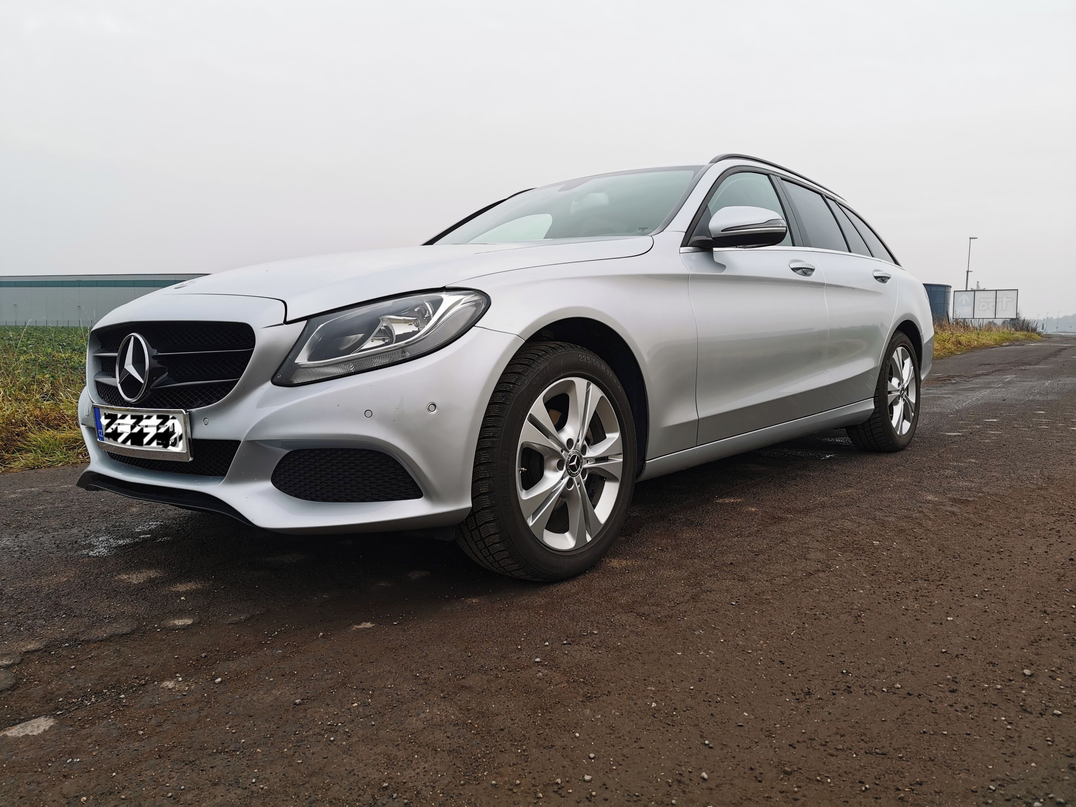 Mercedes-Benz Třídy C, C200 Bluetec