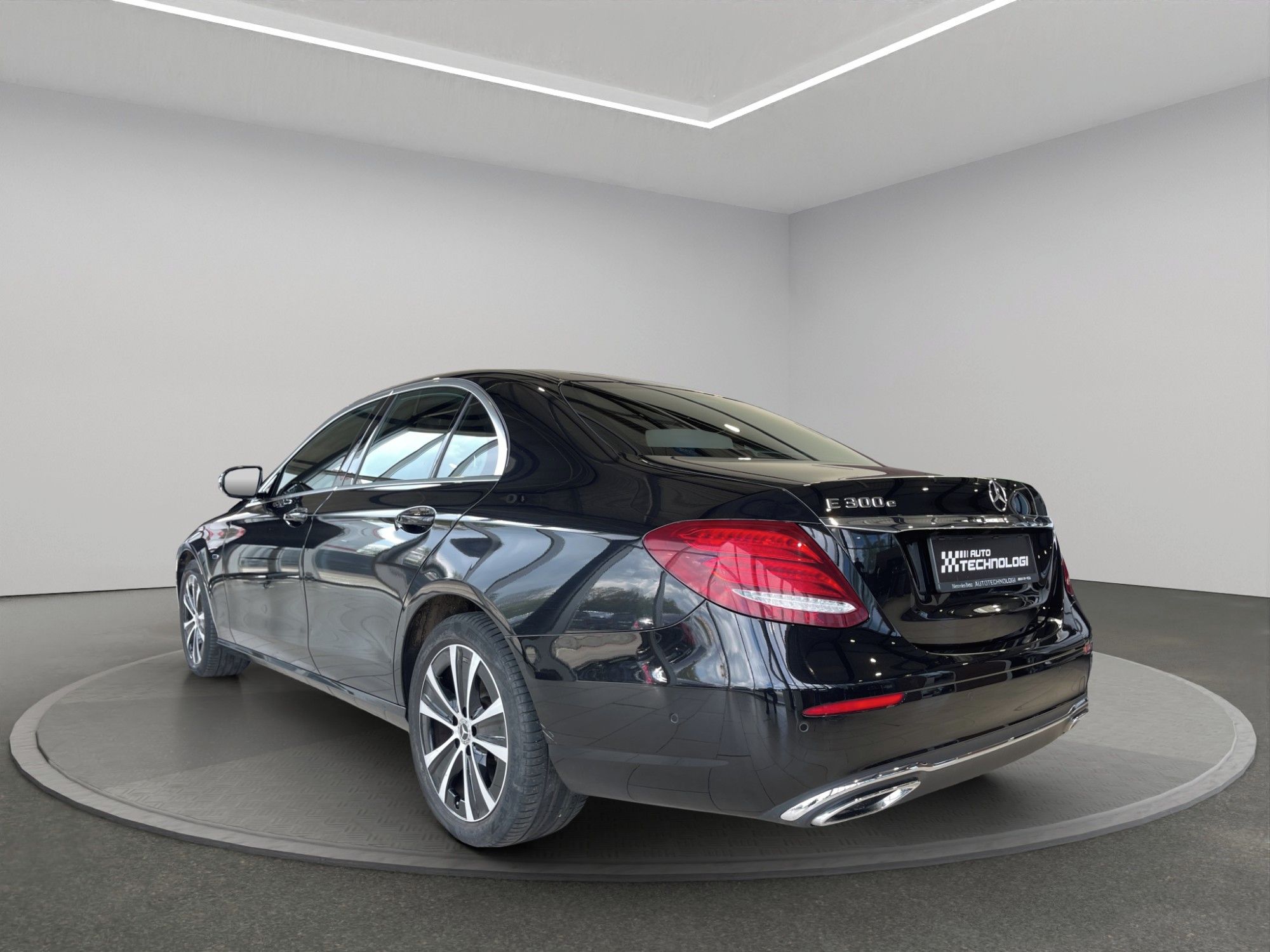 Mercedes-Benz Třídy E - fotka 6