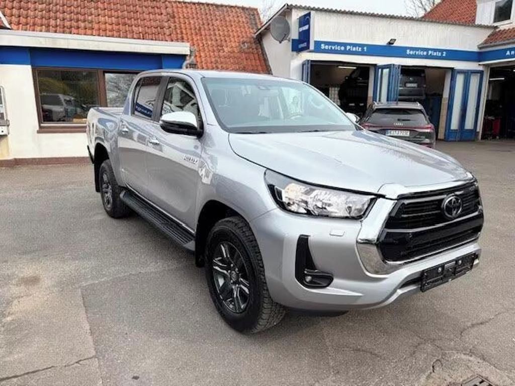 Toyota Hilux, 2.4 Double Cab 4x4*Kamera*
