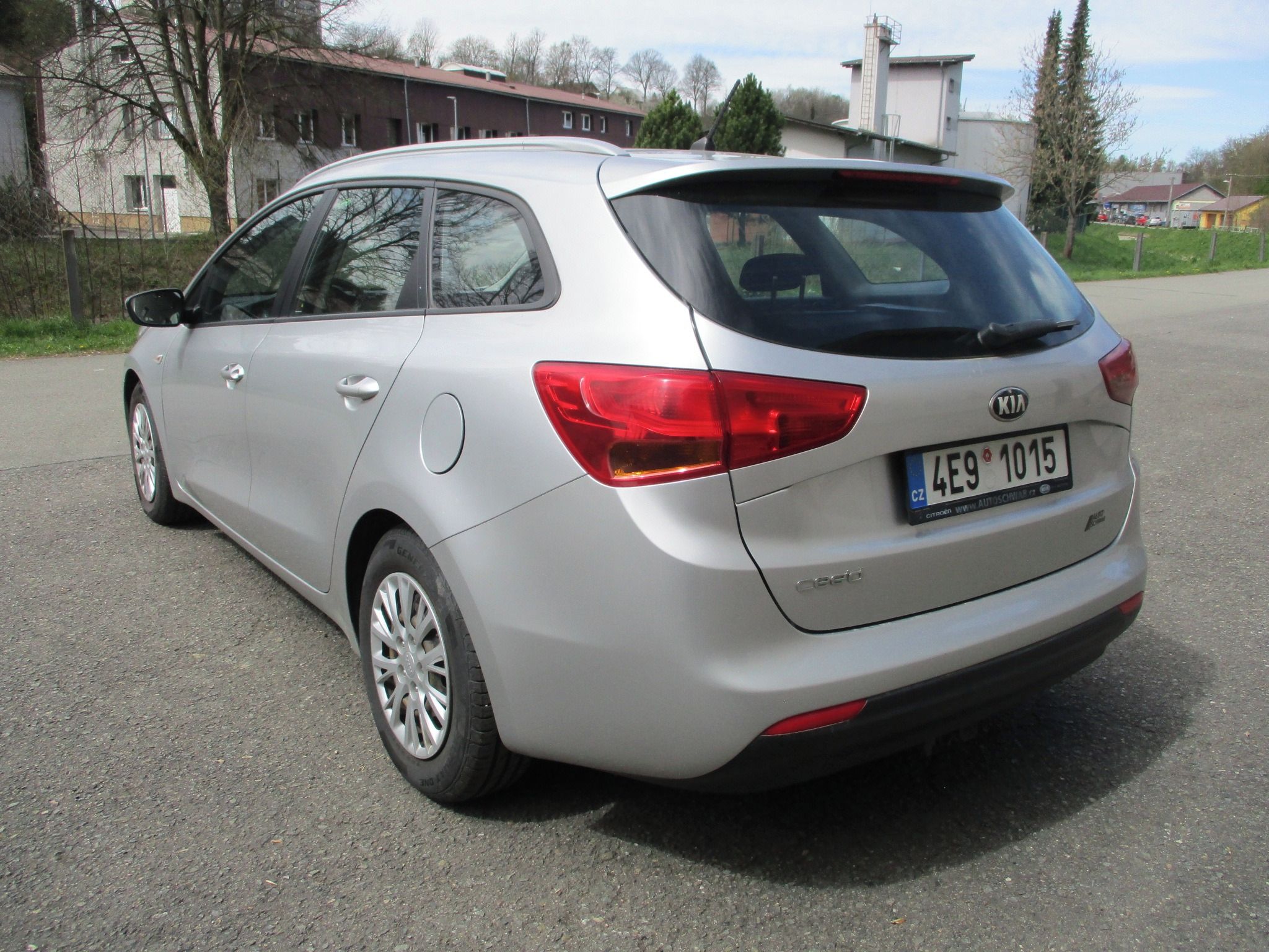 Kia Cee´d, 1.6 GDi - KLIMATIZACE - fotka 3