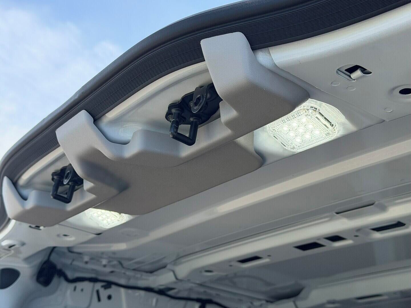Ford Tourneo Custom, Transit  Van V710 Van 2,0 EcoB - fotka 5