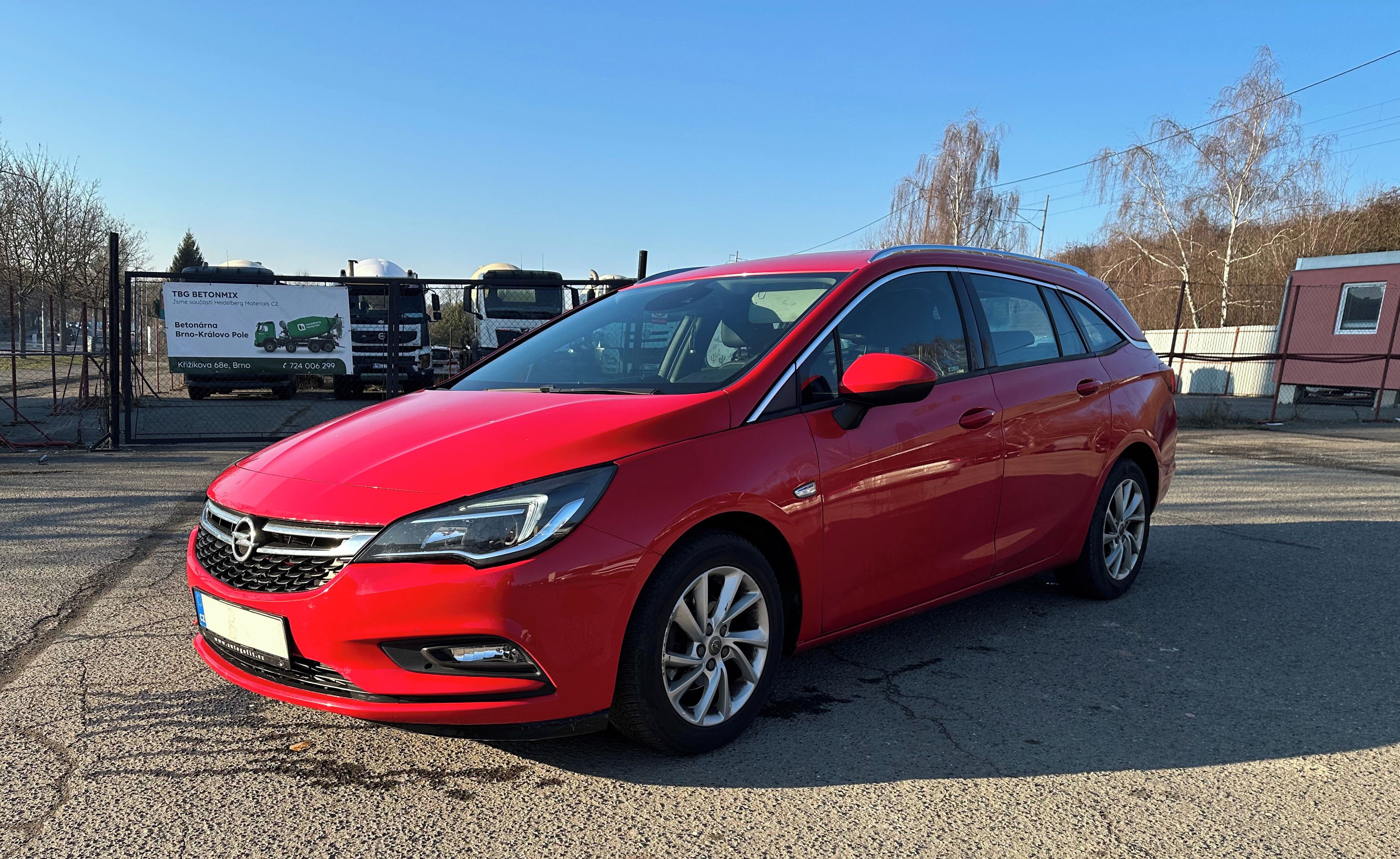 Opel Astra, 1.4 Turbo 92kW, Sport Tourer+ - fotka 2