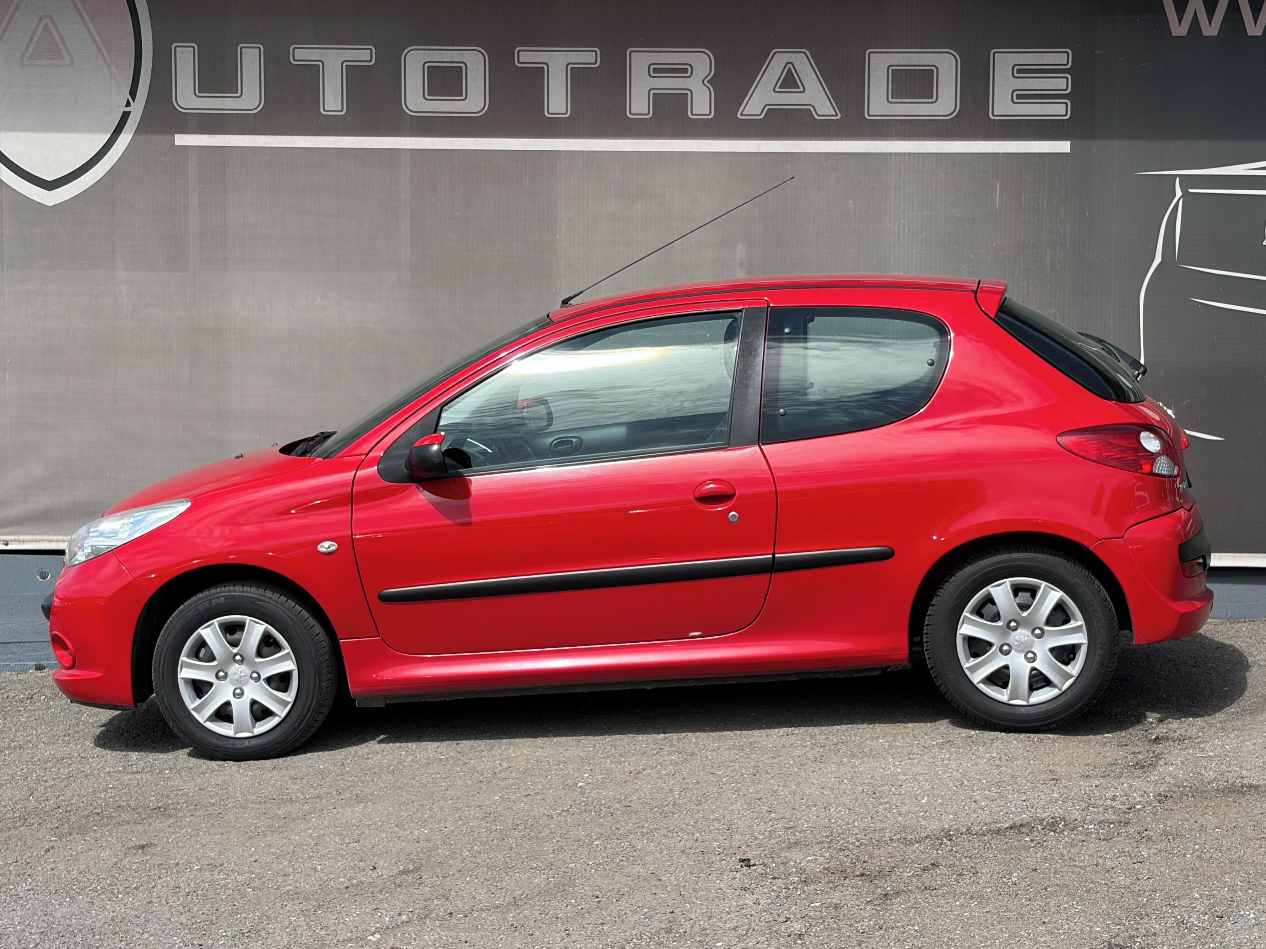 Peugeot 206, PLUS 1.1i 44kW, KLIMA - fotka 2