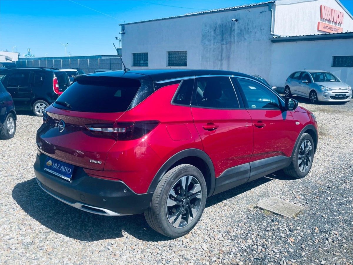 Opel Grandland X, 1,2 TURBO - fotka 4