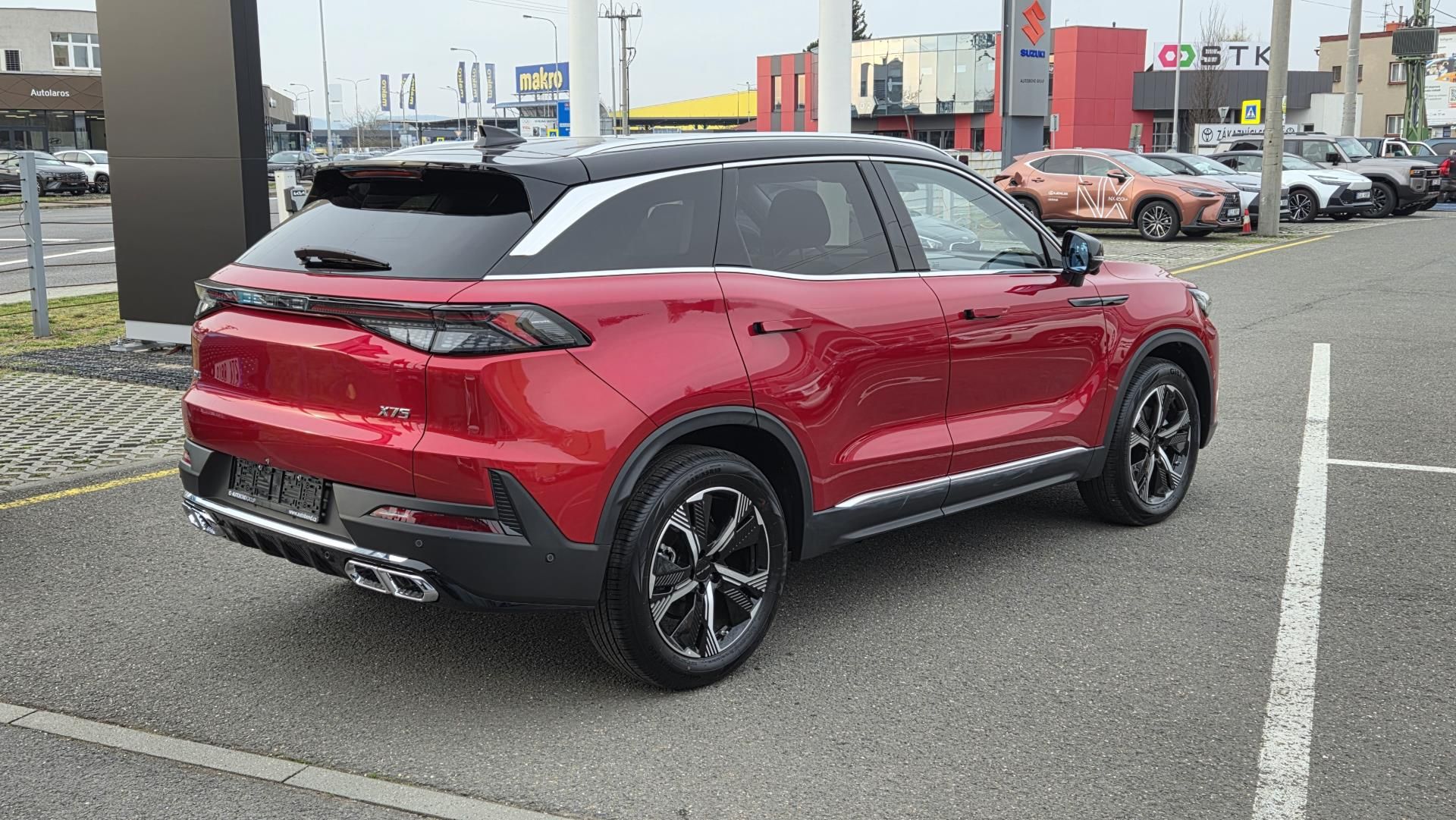 BAIC X7, 1.5T 130kW 7DCT 4x2 - fotka 5