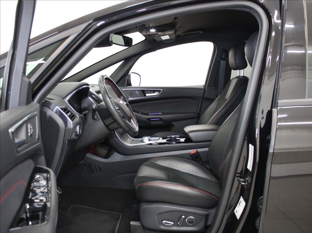 Ford S-MAX, 2,5 HEV 140kW ST-Line 1.maj.ČR - fotka 6