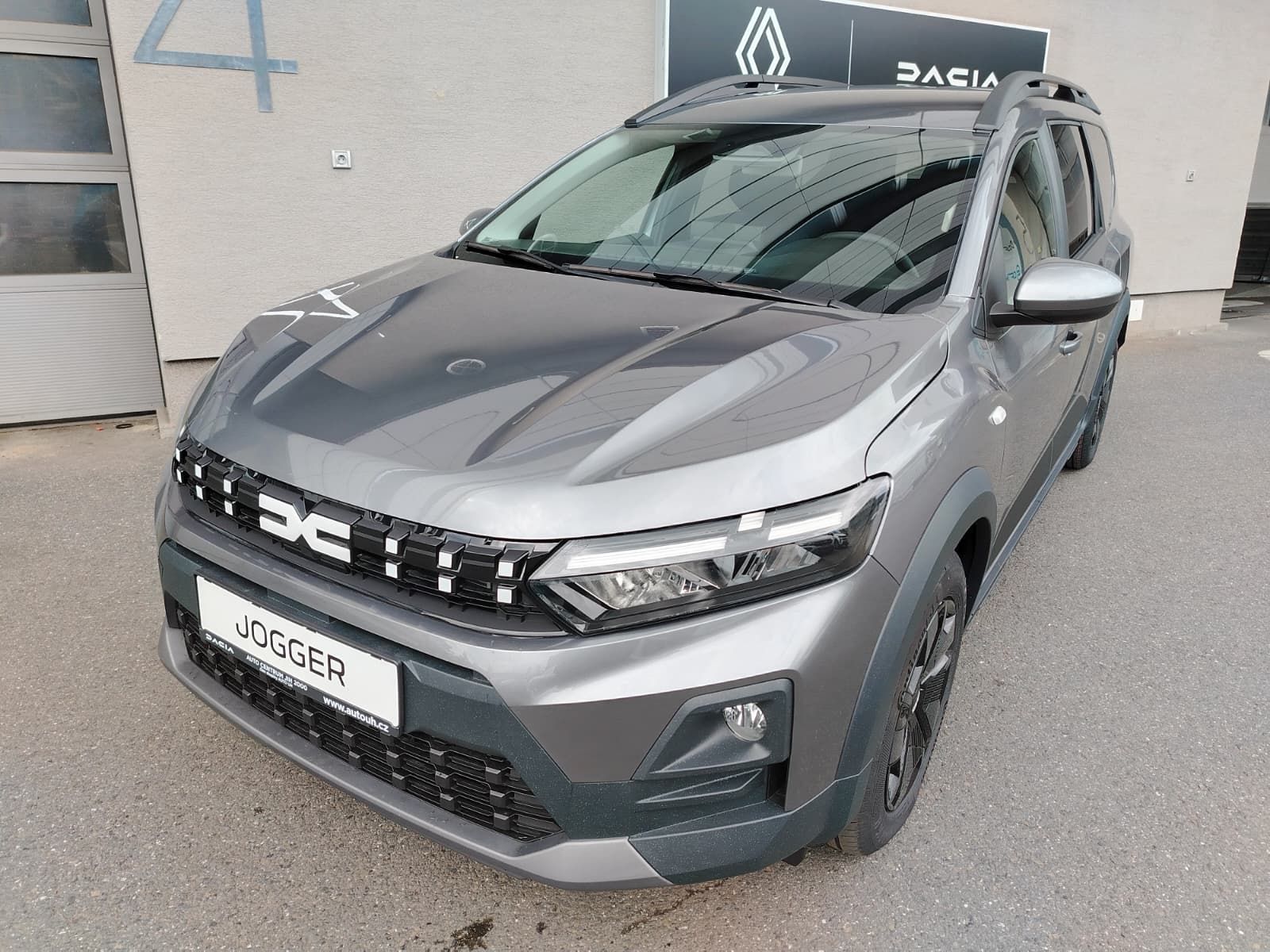 Dacia Jogger, Expression TCe 110 5.míst