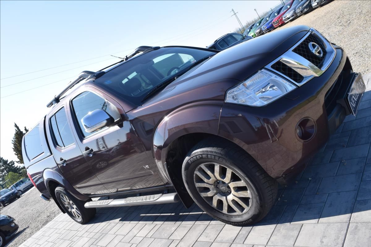 Nissan Navara, 3,0 dCi V6 170KW TAŽNÉ 4X4 ALU - fotka 4