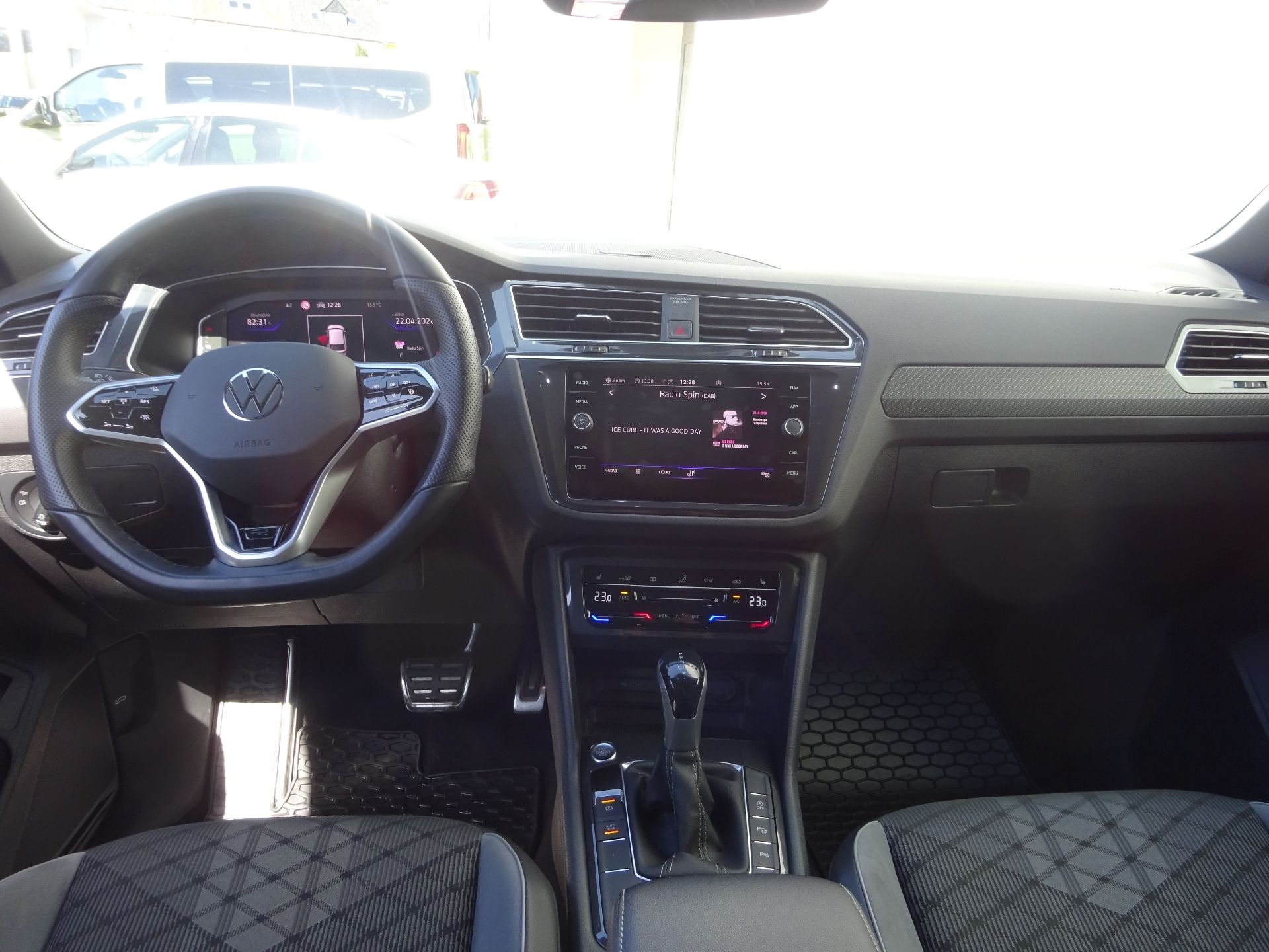 Volkswagen Tiguan, 1,5 TSi/110kW R-Line DSG - fotka 5