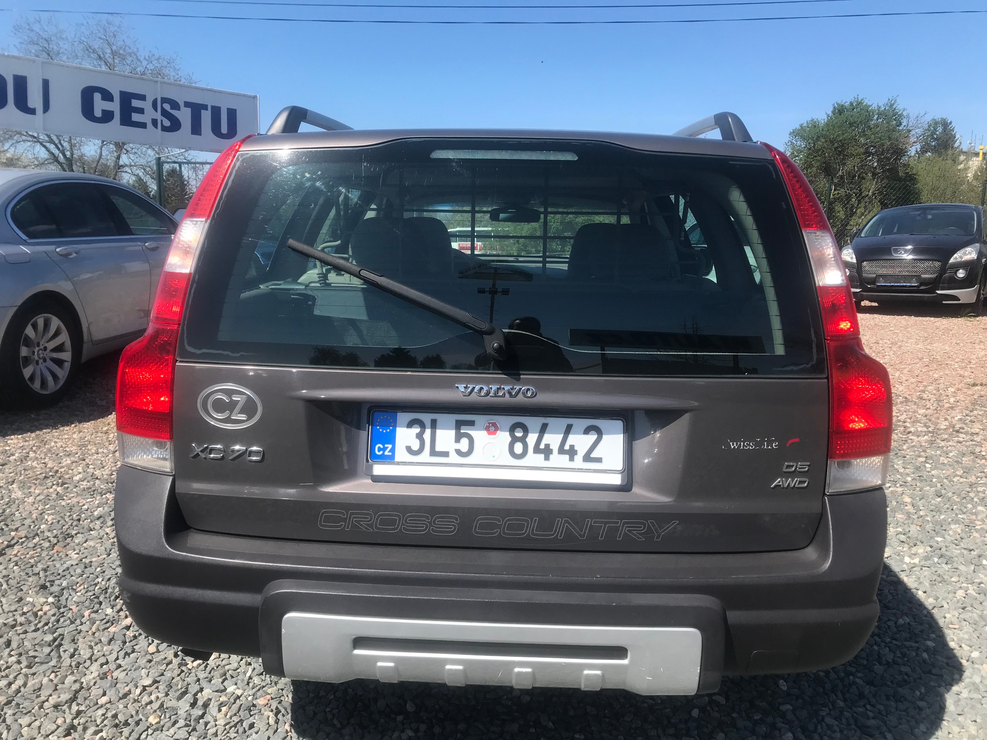 Volvo XC70, 2.4 D5 136 KW,AWD,AUTOMAT - fotka 6