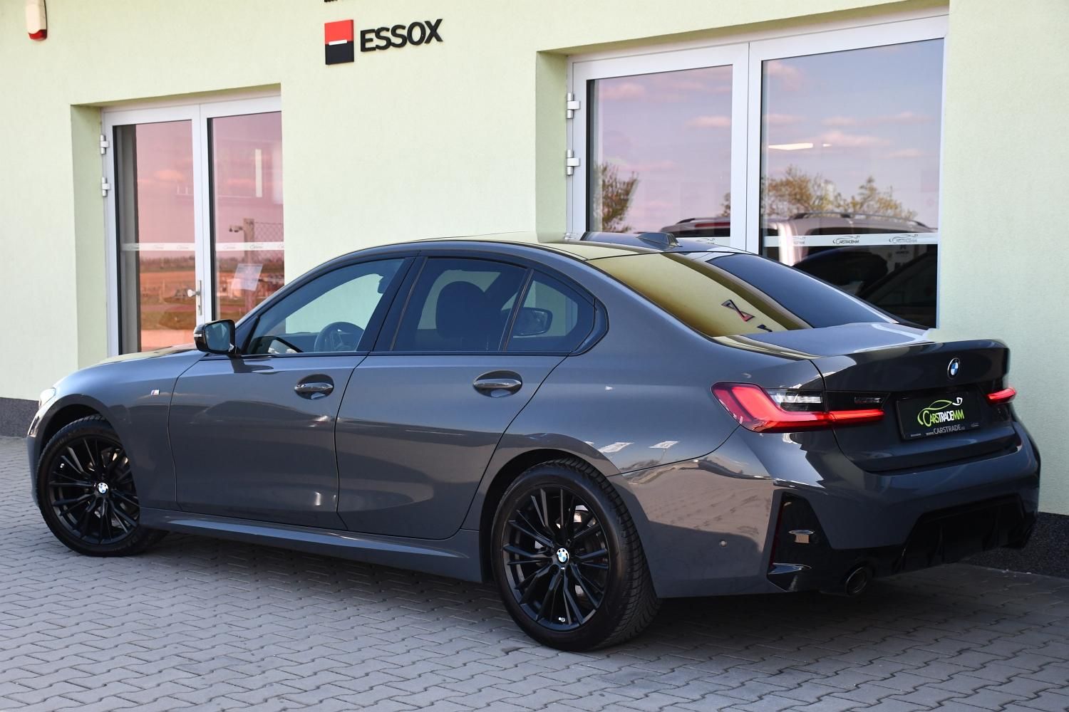 BMW Řada 3, 320d xDrive M-SPORT - fotka 3