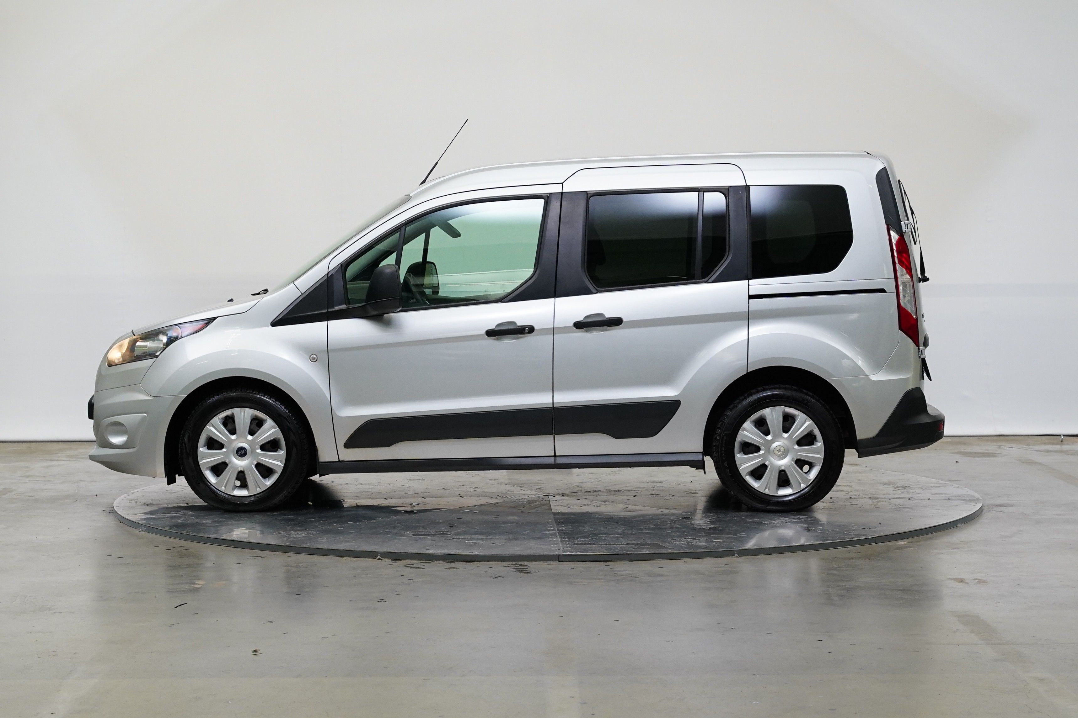 Ford Transit Connect, 1.5 TDCI 88 kW - fotka 3