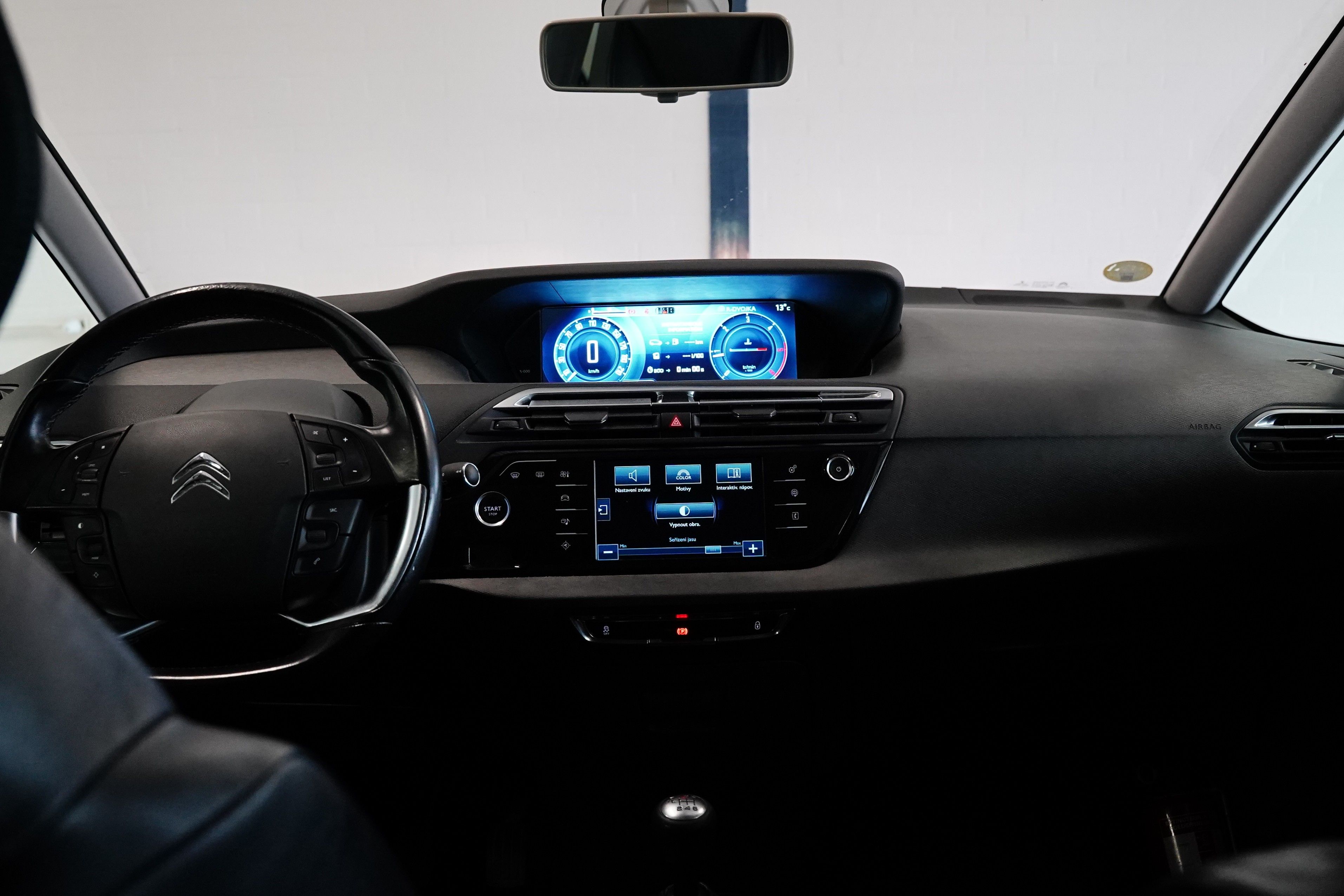 Citroën Grand C4 Picasso, 2.0 Blue-HDi 110 kW Selection - fotka 5