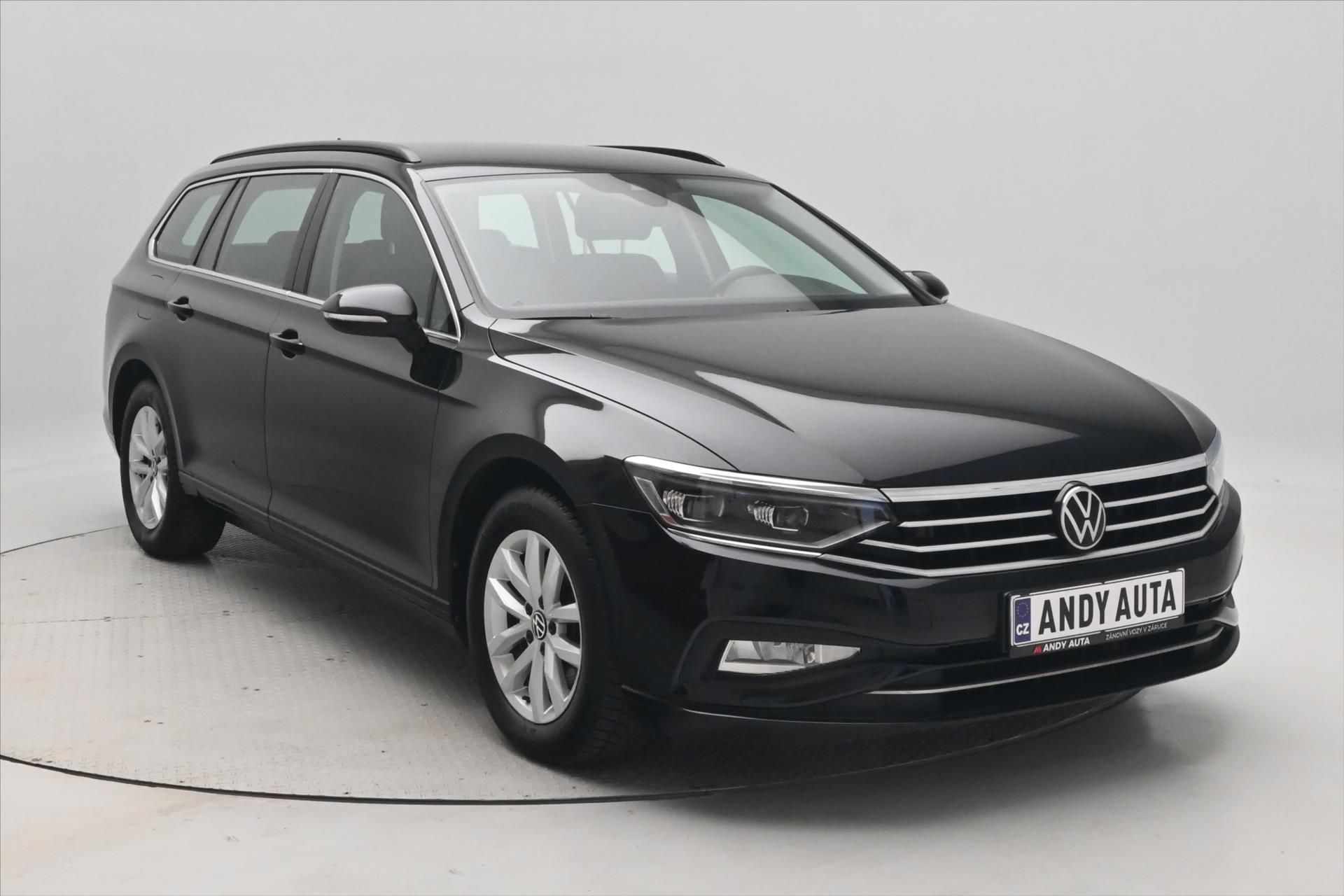 Volkswagen Passat, 2,0 TDI 110kW DSG Business Zár - fotka 3