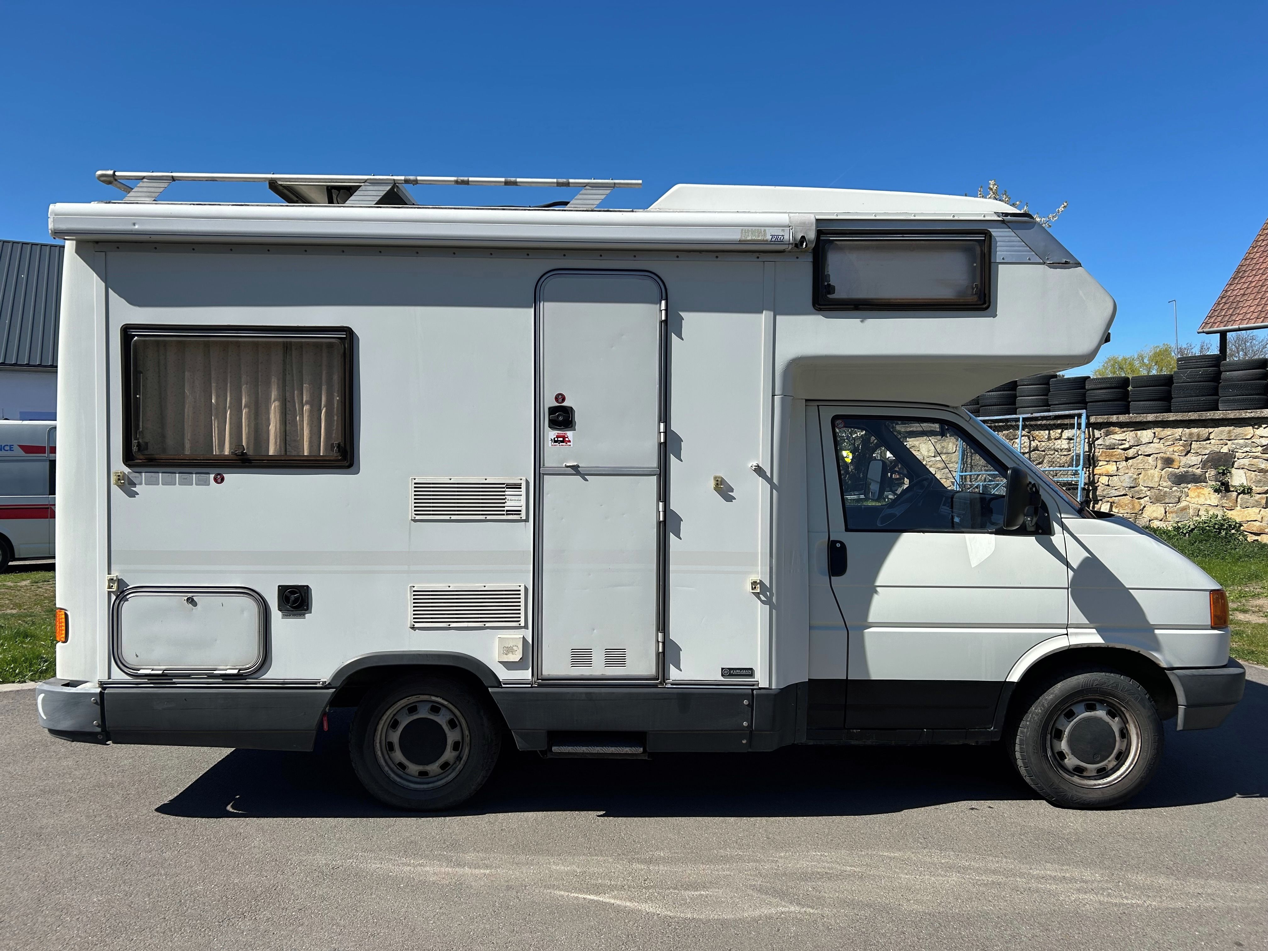 Volkswagen Transporter, T4 - 2.4 D - Karman Obytný vůz - fotka 4