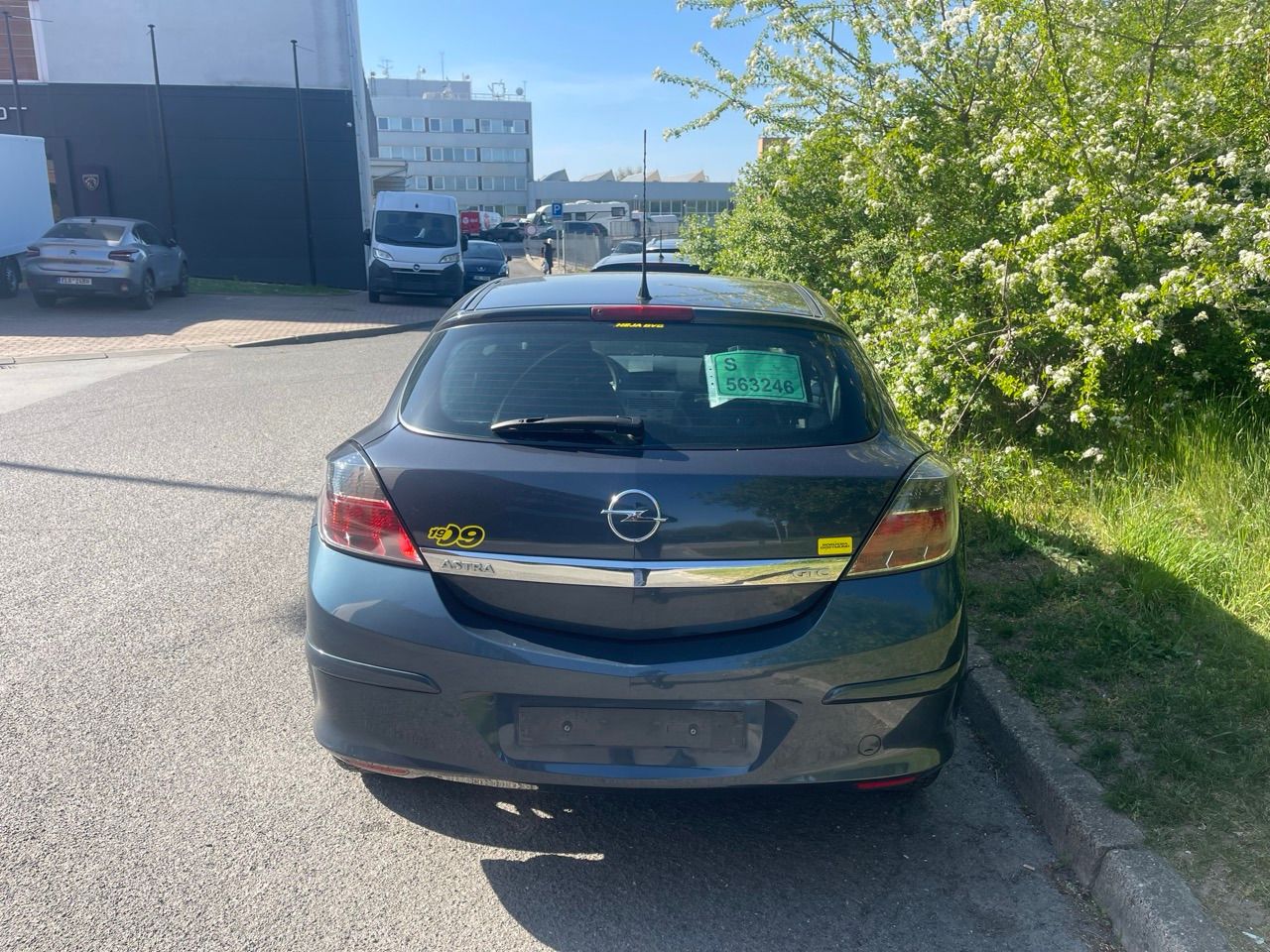 Opel Astra, 1.4 Benzin - fotka 2
