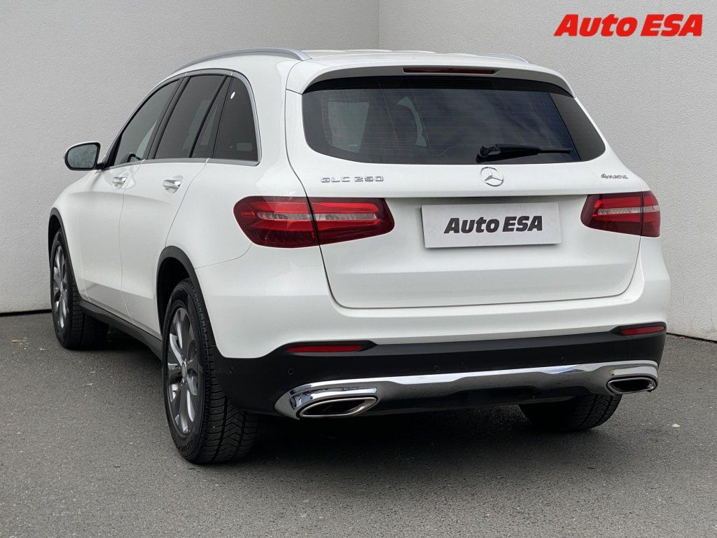 Mercedes-Benz GLC, 2.0i 250 4Matic - fotka 6