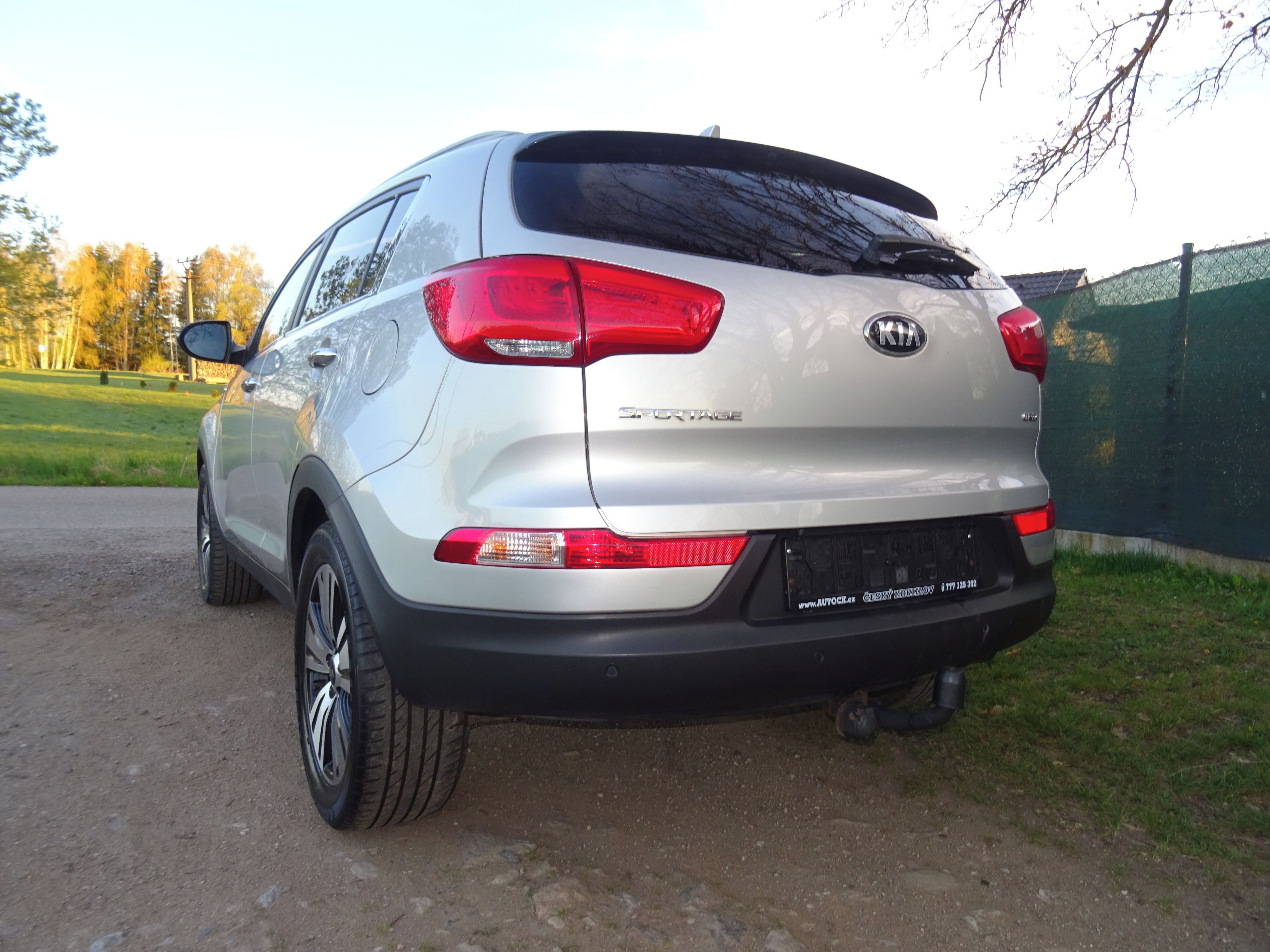Kia Sportage, 2,0 CRDi 4x4 pěkná výbava - fotka 5