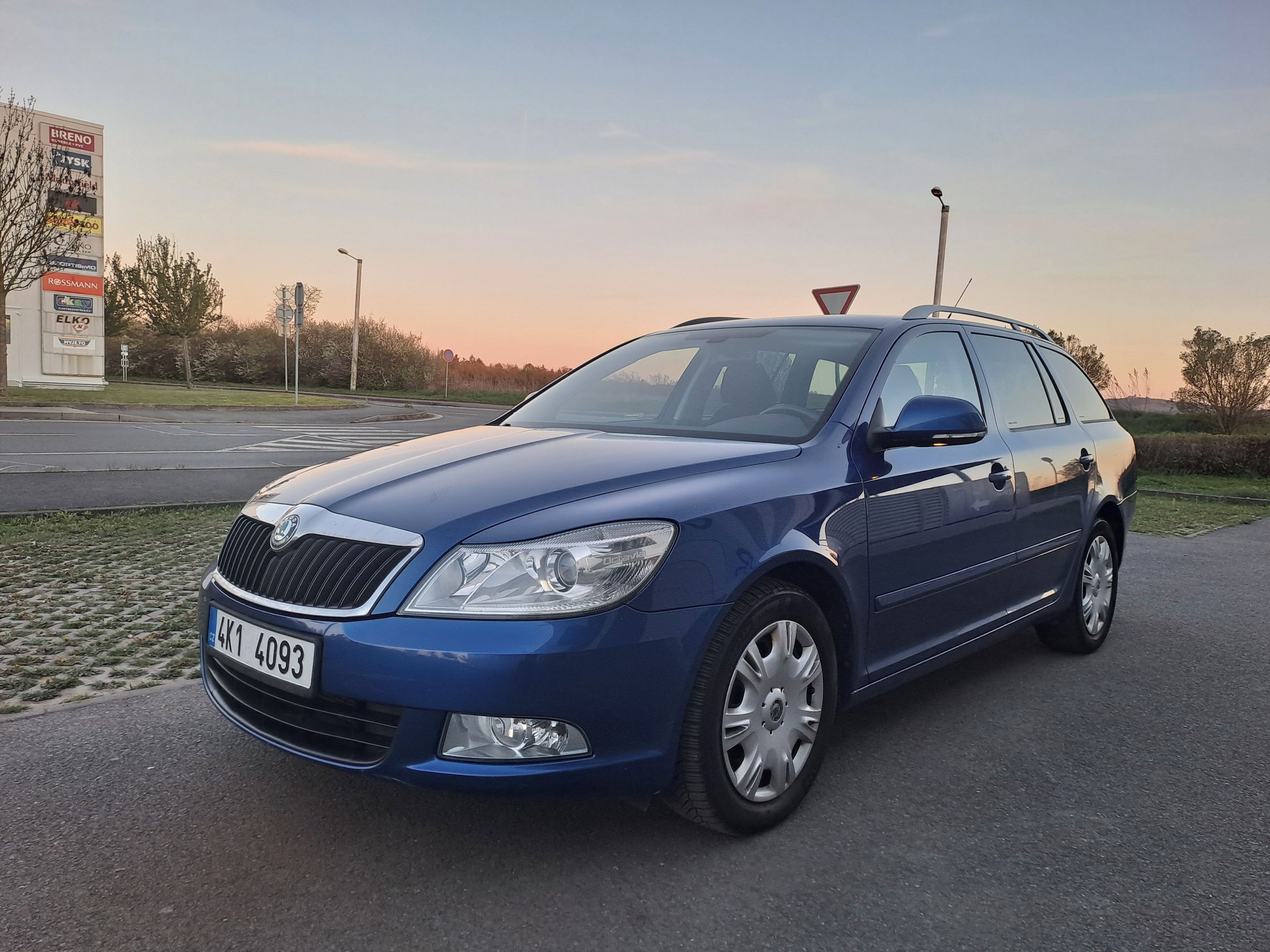 Škoda Octavia, 1.6TDI 77KW KOMBI,ELEGANCE! - fotka 3