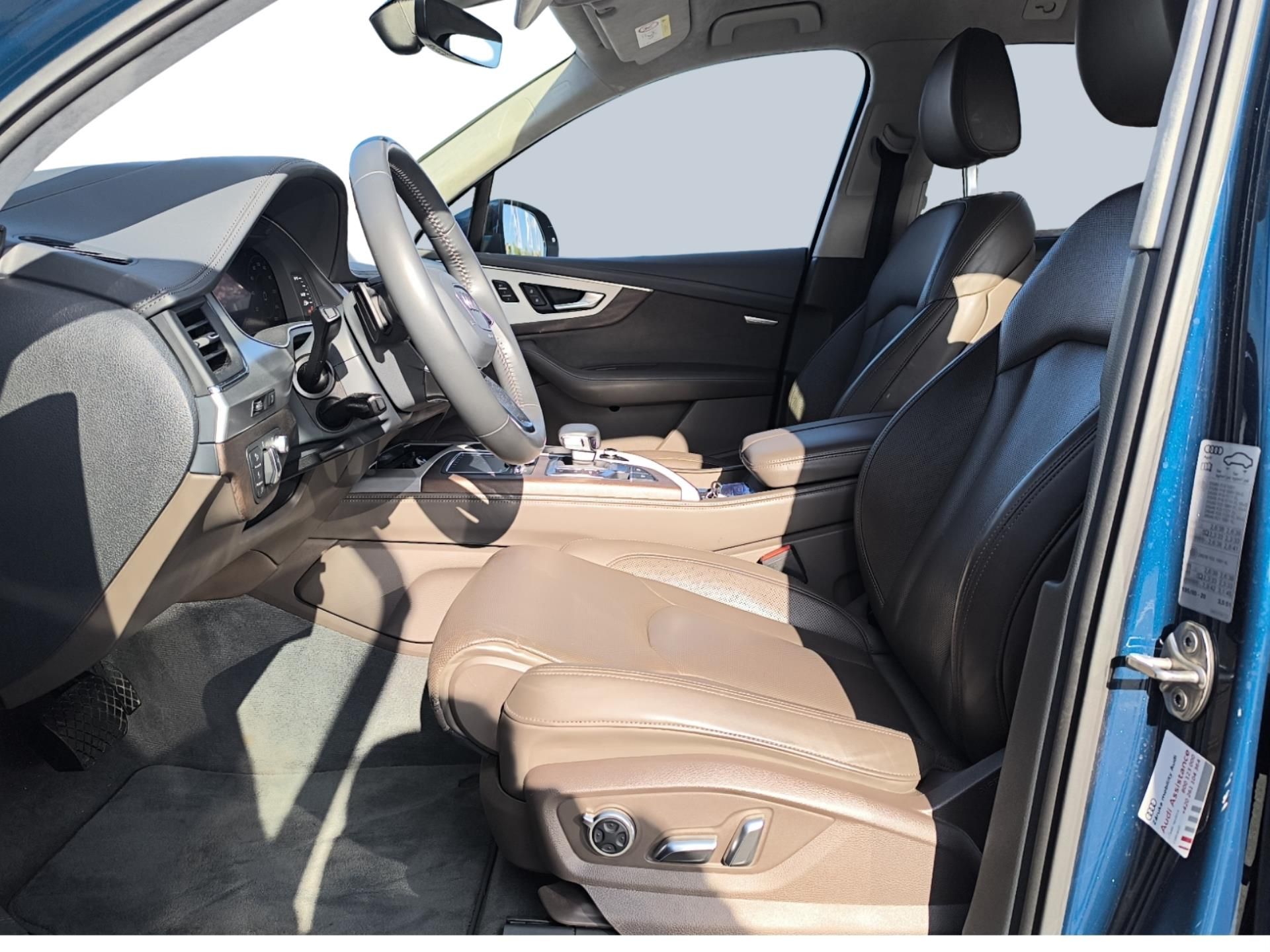 Audi Q7, 3.0 TDi - fotka 6