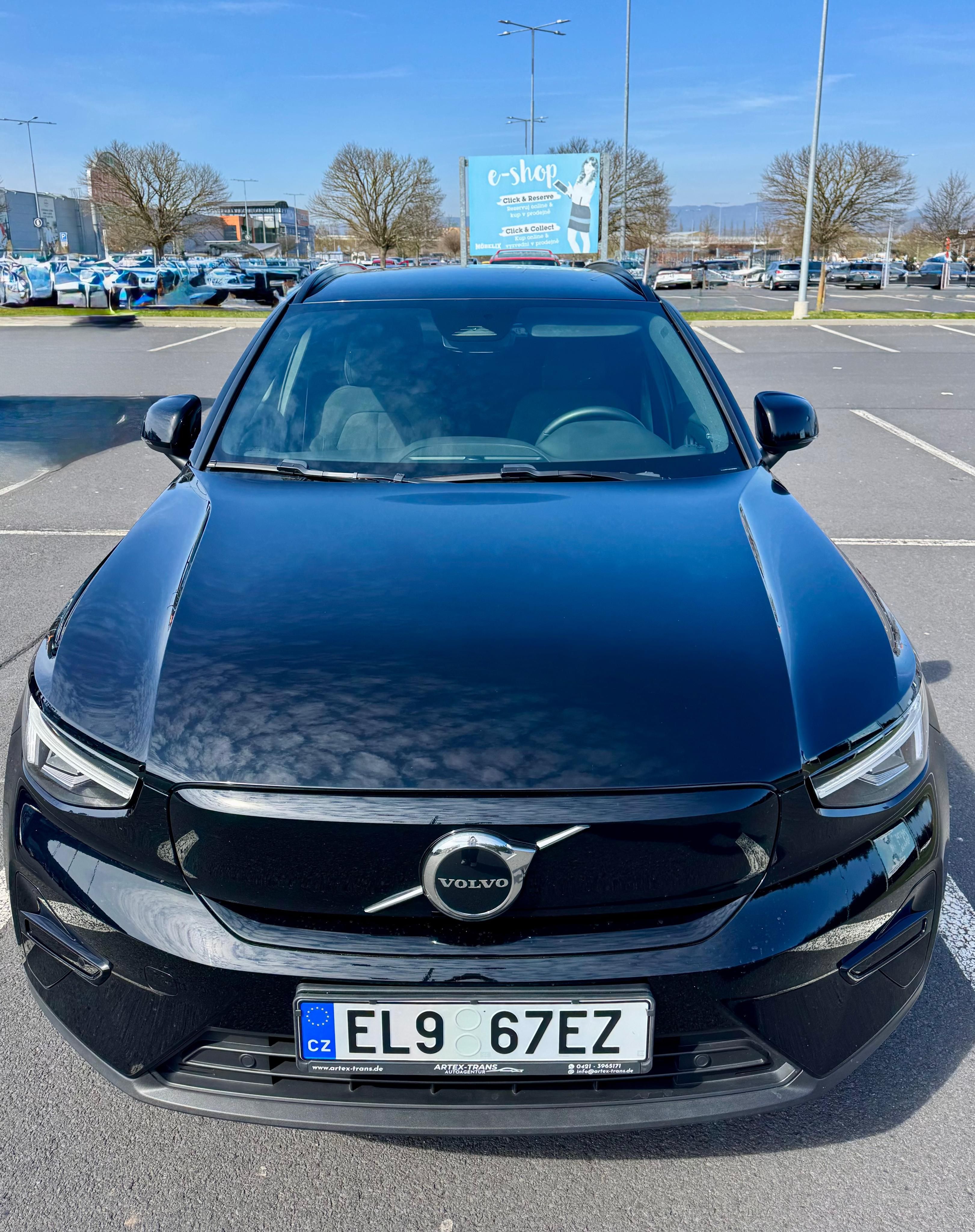 Volvo XC40, Prodám VOLVO XC40 Elektro - fotka 4