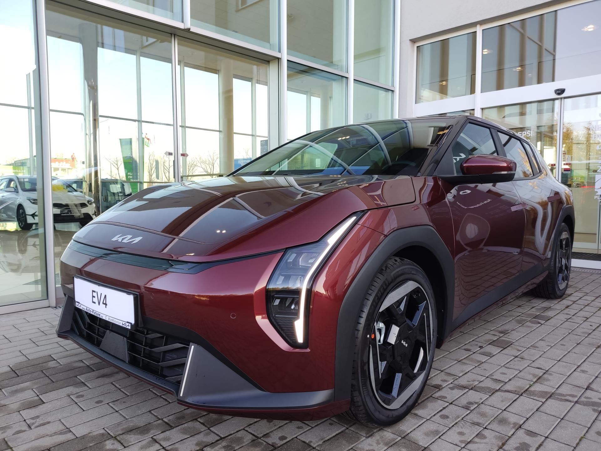 Kia EV4, SZ1 4x2 EARTH 150 KW + 81,4 KW